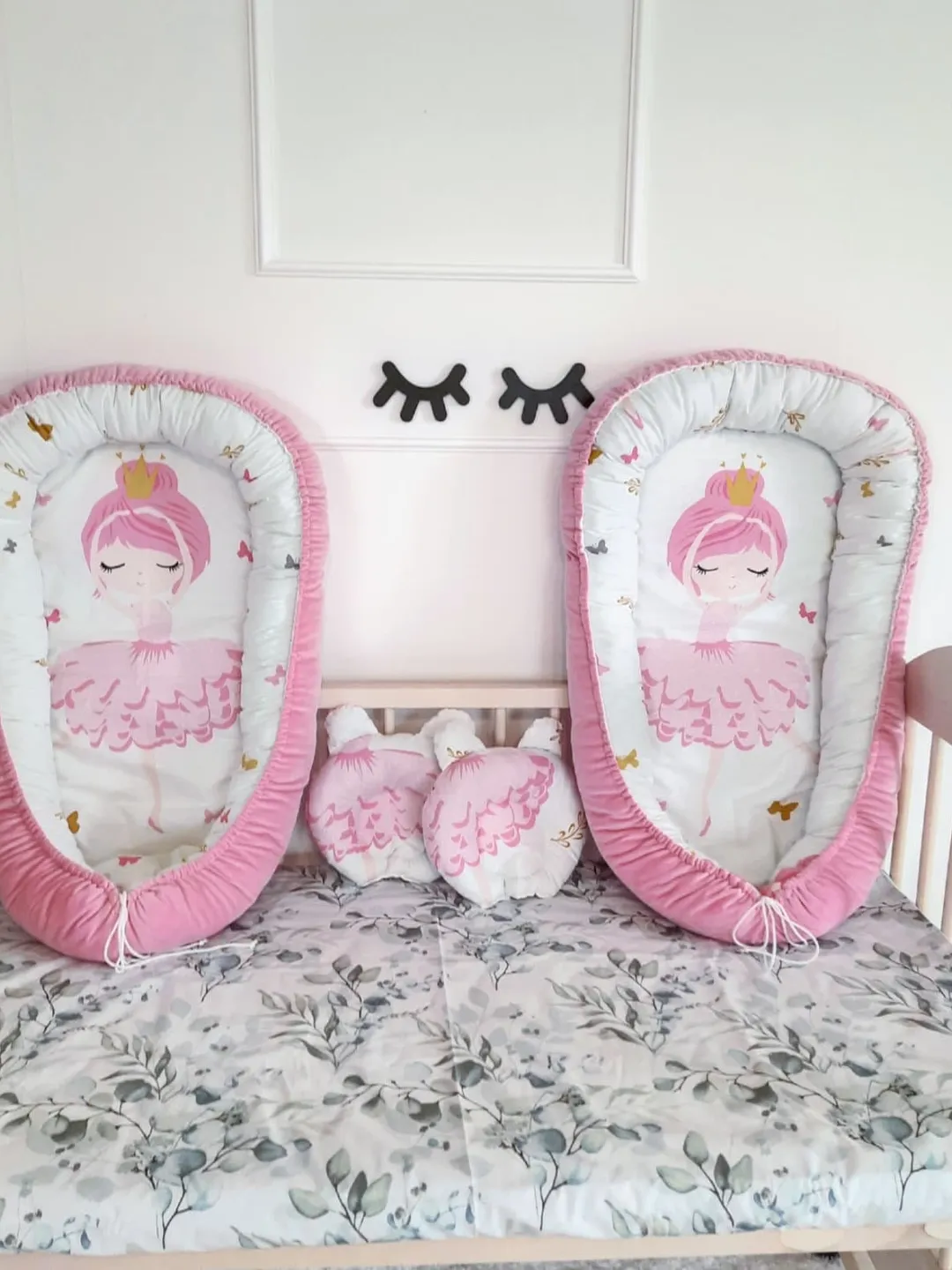 Baby nest for twins, twins girls baby nest, Bed for newborn, Co sleeper, Babynestchen, Baby positioner, Baby nest toddler +Pillow as a gift!