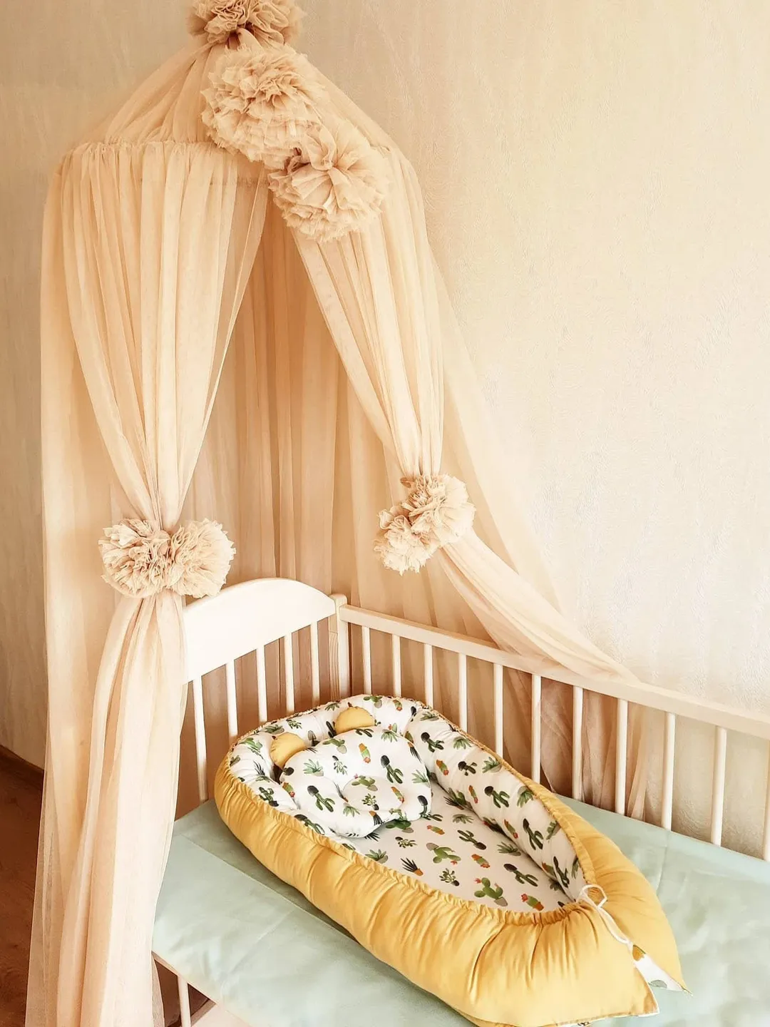 Bed tulle canopy for nursery / 52 colours! Kids hanging tent for bedroom / Princess playhouse / Pom Pom canopy