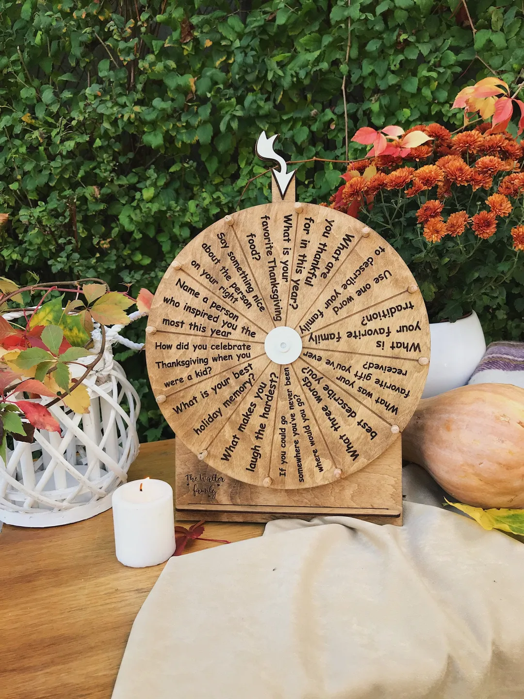 Thanksgiving Family & Party Game, Spin the Wheel Game with Questions or Tasks, Personalized Gift