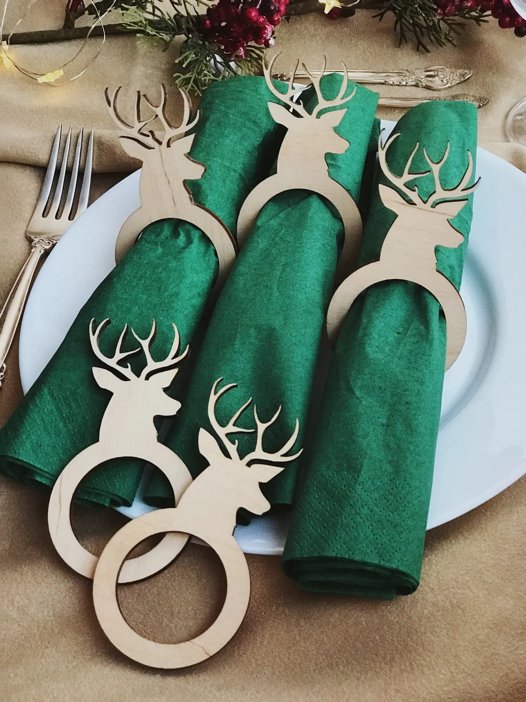 Winter Woodland Wedding Table Decor, Set of 20 Napkin Rings, Custom Favors for Guests, Place Setting Cards