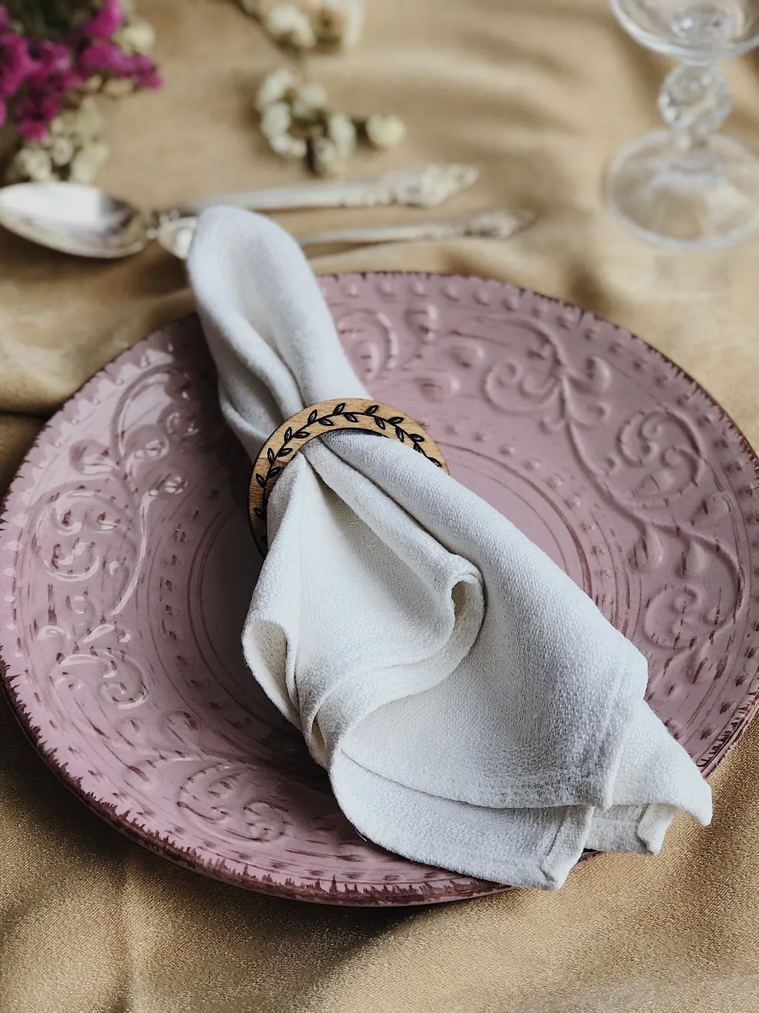 Holiday Table Décor, Rings Set for Napkins, Set of Place Setting Cards, Wedding Rustic Table Décor, Eco Wedding Decor