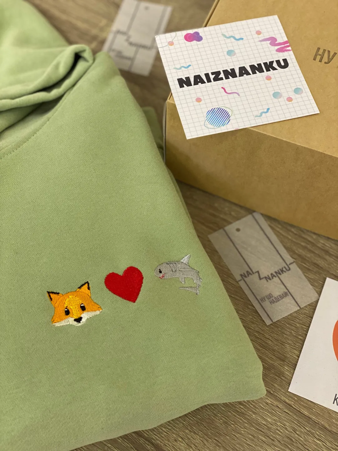 Custom Embroidered Emoji Stickers Hoodies Crewneck Sweatshirts Matching Items for Gift