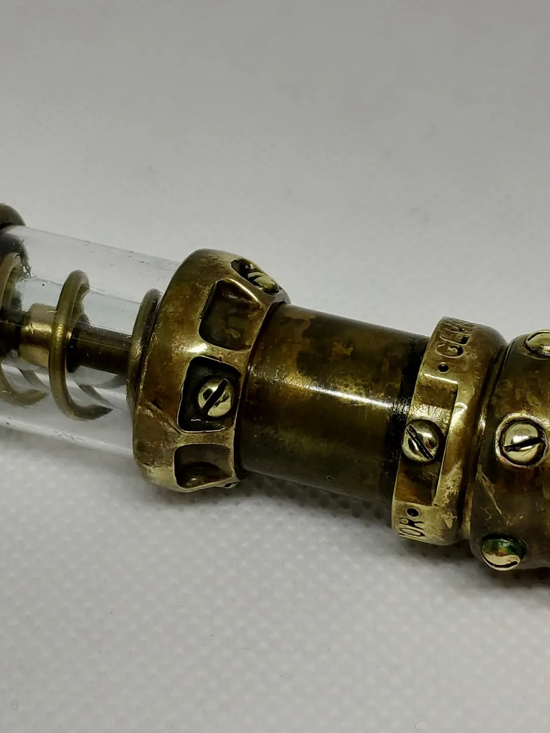 Generator steampunk USB flashdrive