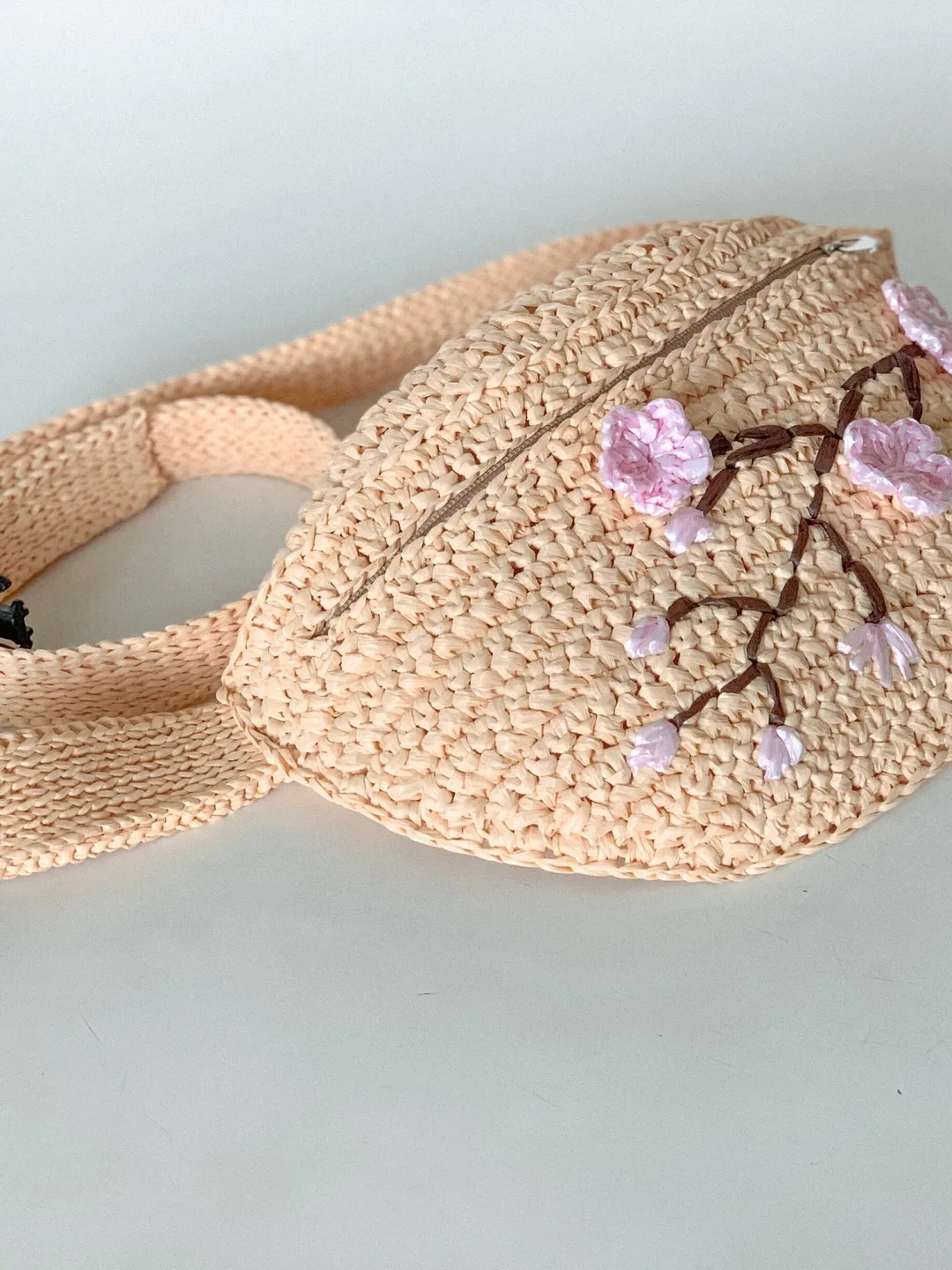 Eco friendly Crochet fanny pack, beige festival belt bag, bag from raffia, crochet boho hip bag, bum straw belt pouch