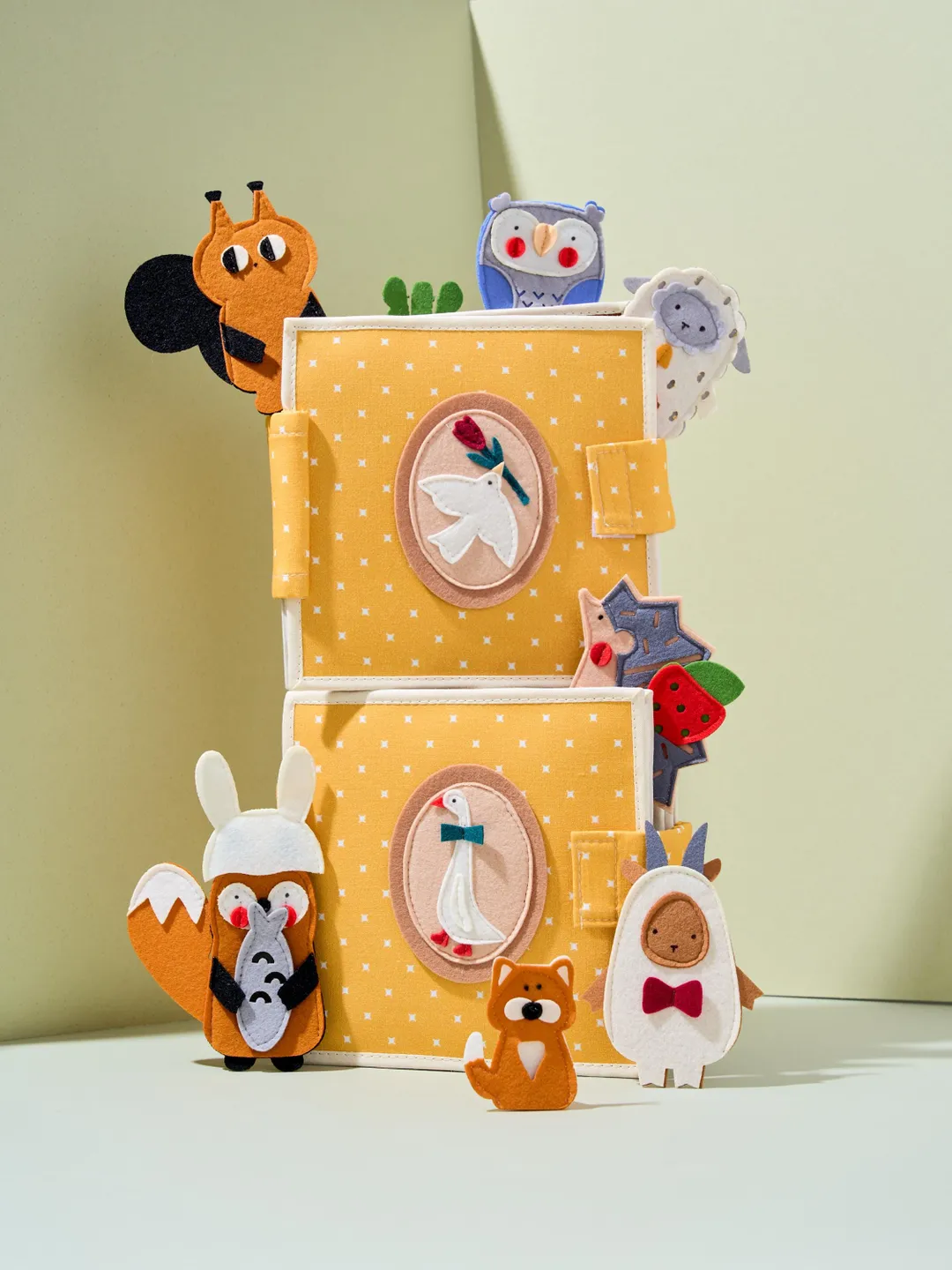 Montessori Toy | Quiet Books – Forest or Farm Animals | Felt Busy Book for 1 Year Old | Toddler Travel Toy and Sensory Gift | Kinderkrama