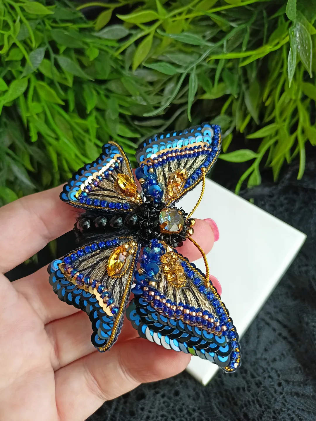 A brooch made of beads and Swarovski crystal in the form of bees will fit into any of your image and emphasize such a miracle brooch, you will definitely not find such a gift as a handmade brooch. It will be a personal gift to a friend, mother, grandmothe