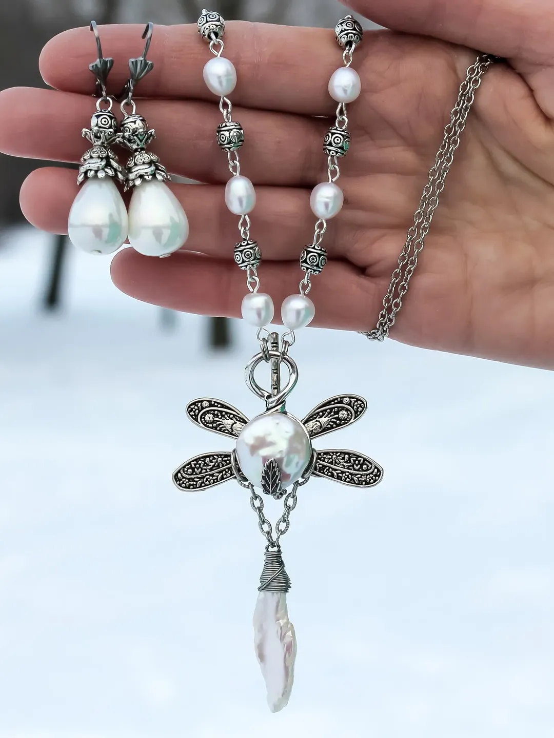 Royal Vintage Jewelry Set with Natural Pearls