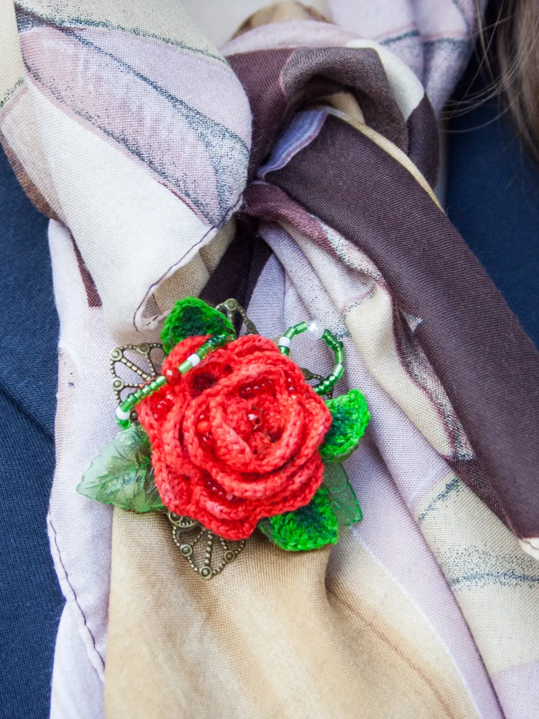 Decor for bags, red rose brooch, crochet rose, retro style brooch