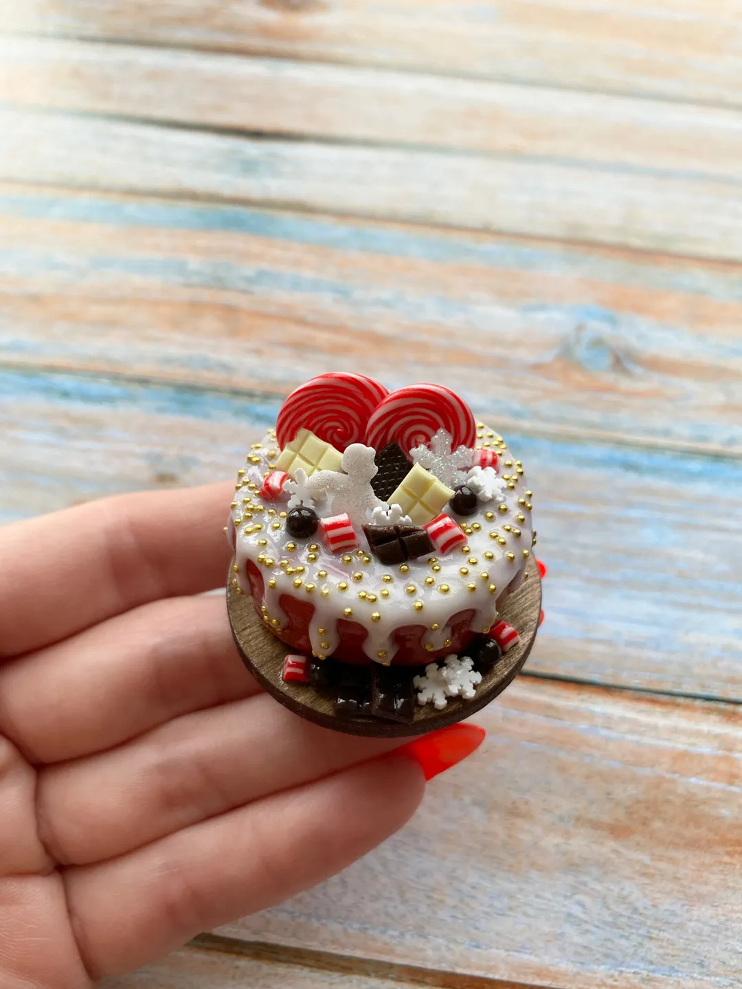 Miniature Cake Christmas day for DollHouse with Polymer Clay