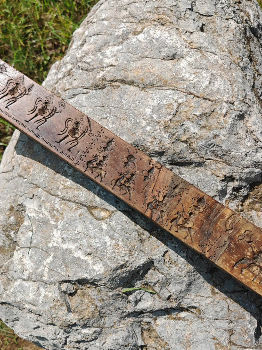 Gandhanra Antique Tibetan Buddhist Zanpar Wooden Mold Stick,Dharma Ritual Plate,Intricately Carved Esoteric Ritual Objects and protectors