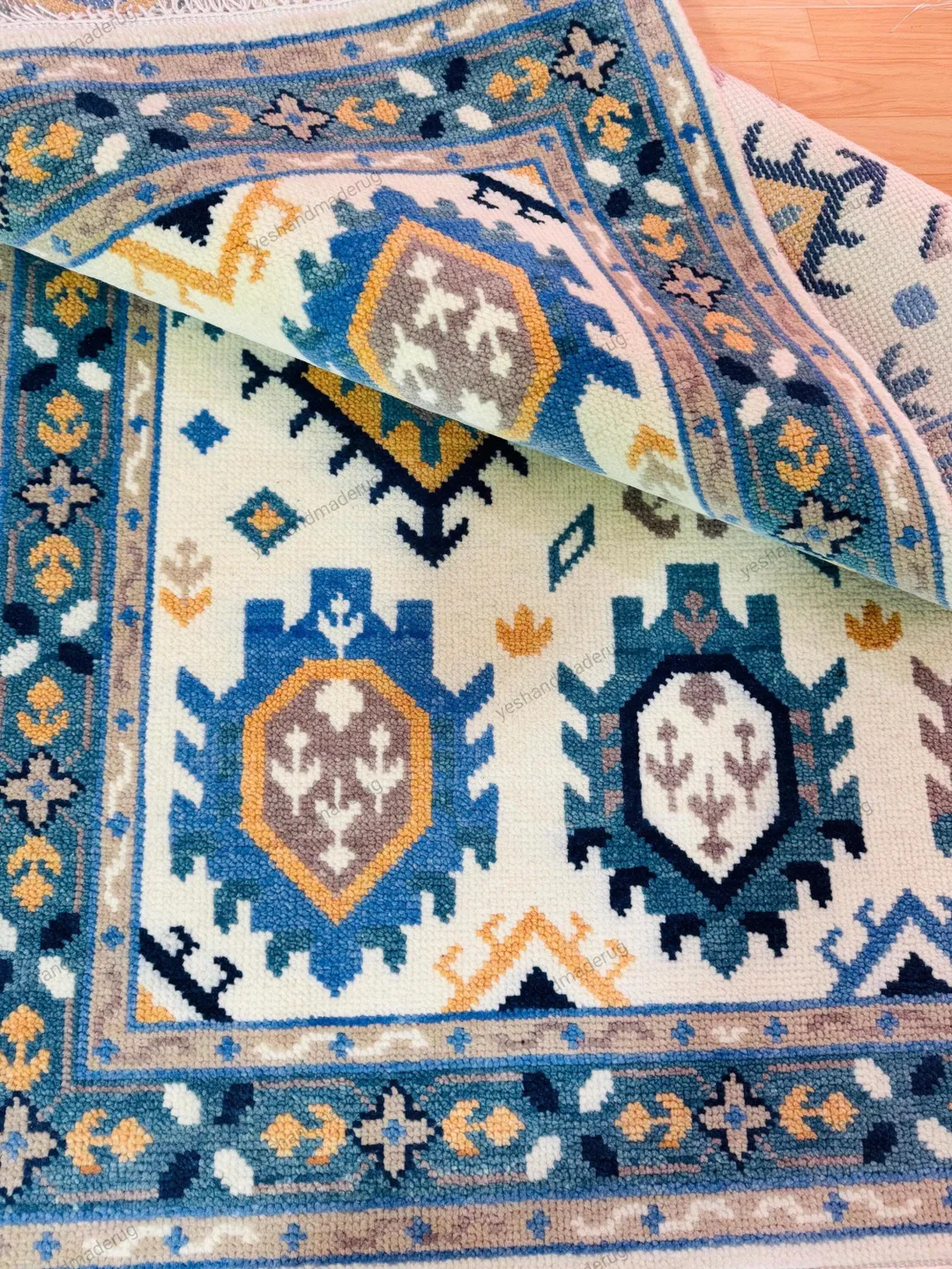Hand-Knotted Oushak Rug: Muted Oriental Wool Turkish Knot Rug