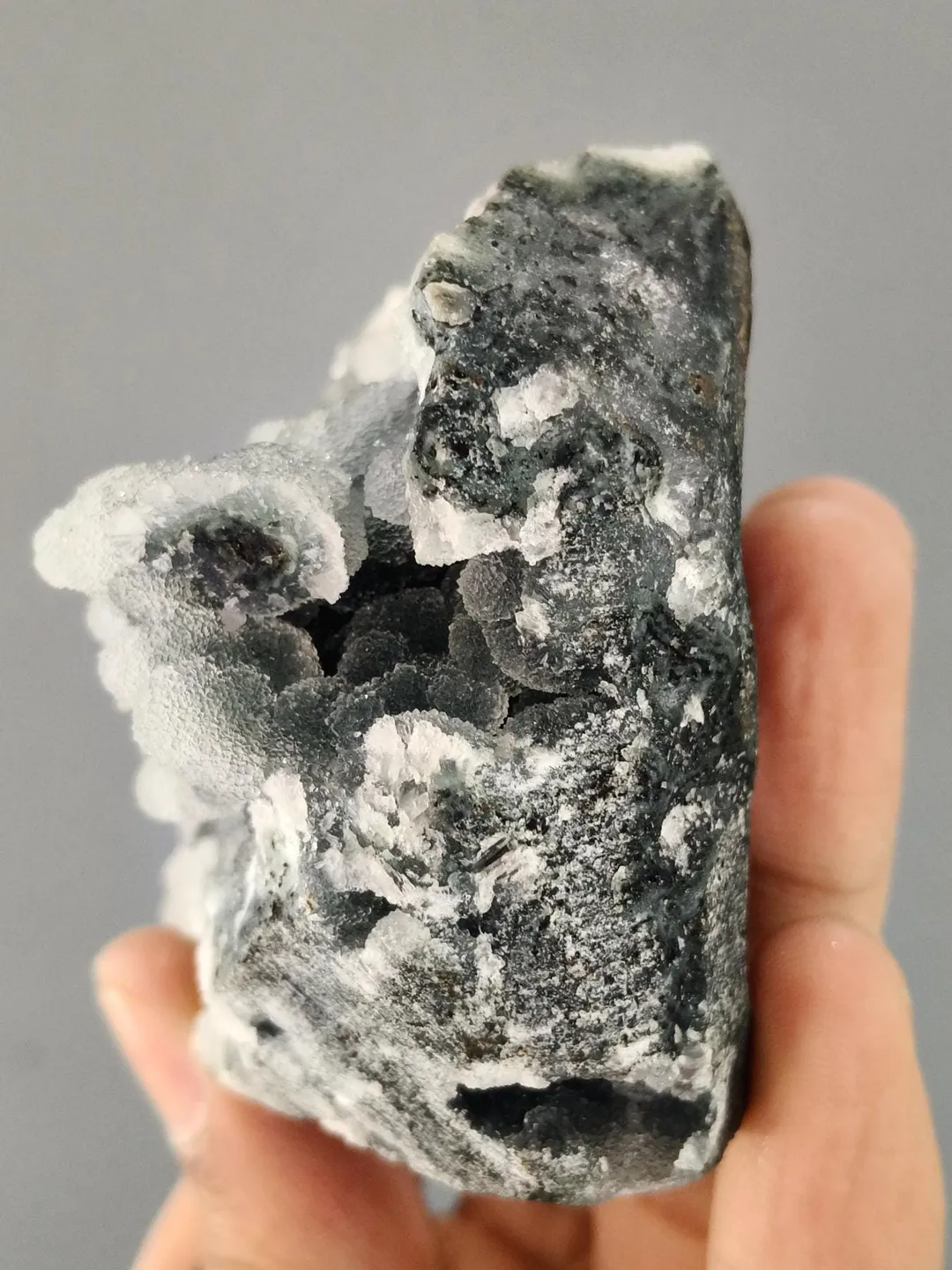 Botryoidal Radial Quartz Natural Grey Botryoidal Chalcedony | Chalcedony Quartz Geode, (232gm)
