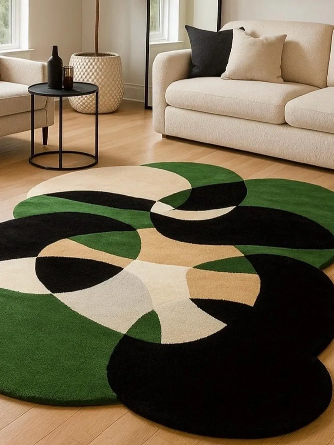Handmade Tufted Green & Black Abstract Flower Wool Area Rug