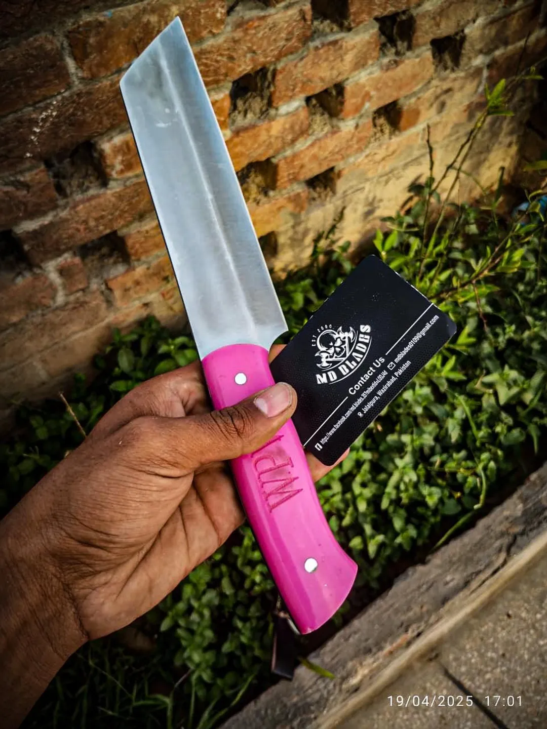Handmade Viking Seax Knife: D2 Steel, Pink Resin Handle, Leather