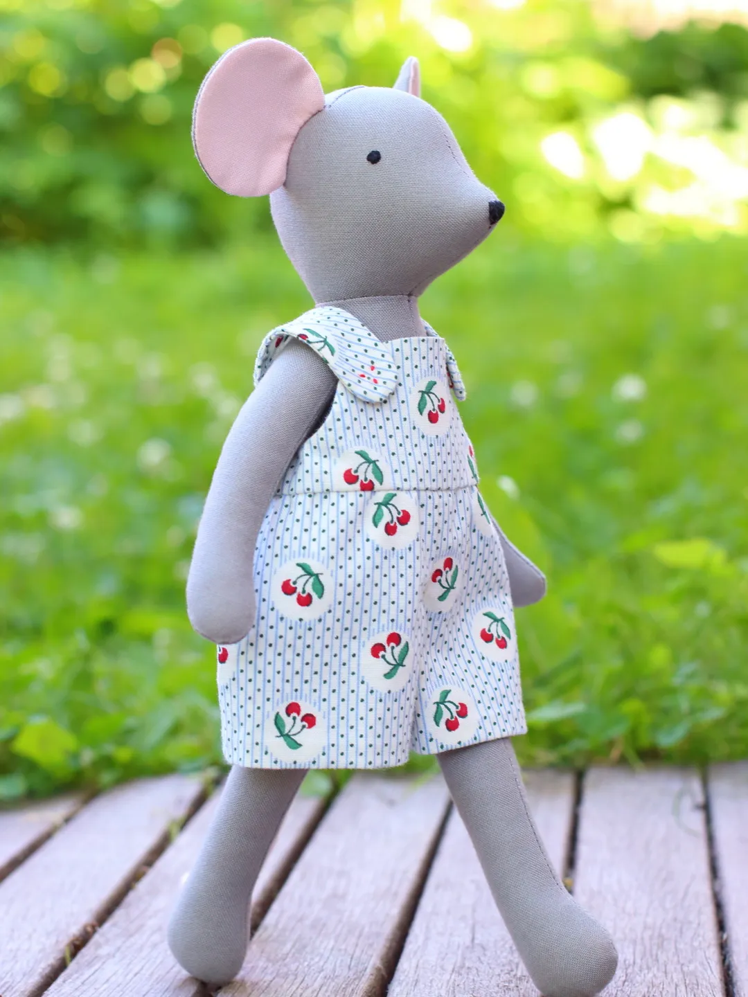 PDF Large Mouse Stuffed Animal Sewing Pattern