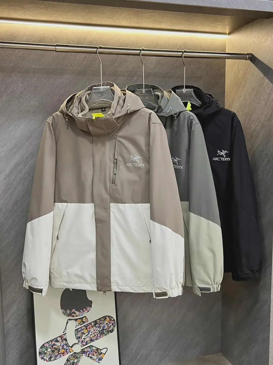 Arcteryx 3-in-1 GORETEX Jacket, Waterproof Shell with Detachable