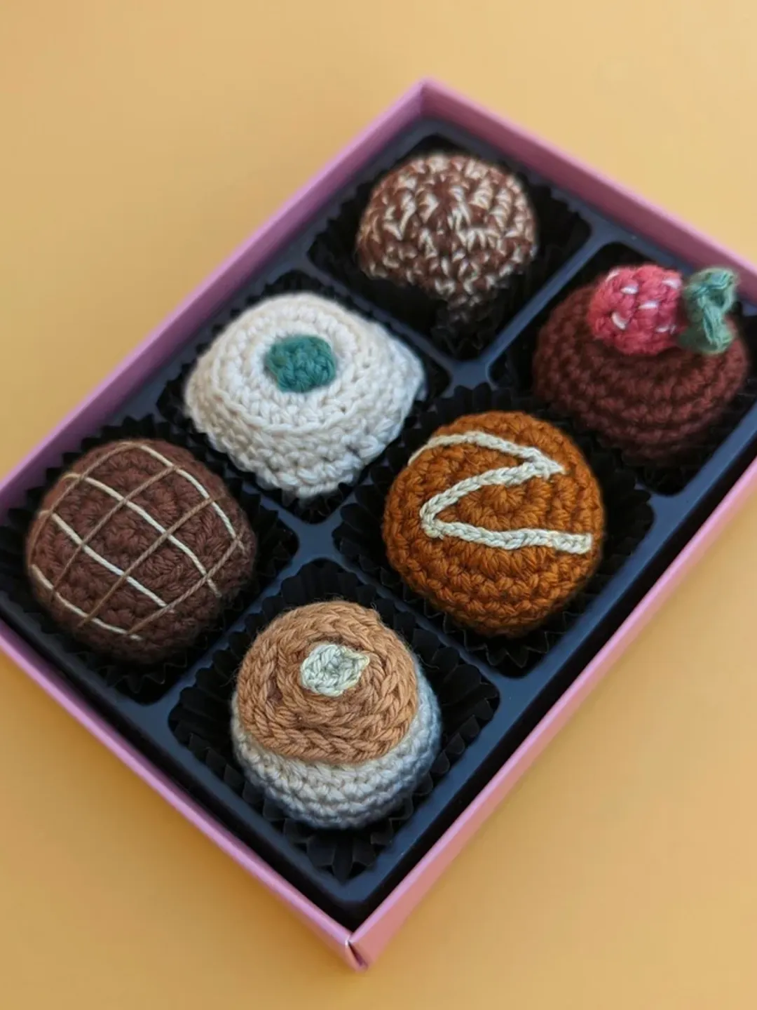 Crochet Filled Chocolates Pattern PDF, Amigurumi Chocolate Candy Crochet Pattern, Cute Sweet Treats, Food Plush Toy, Beginner Crochet DIY