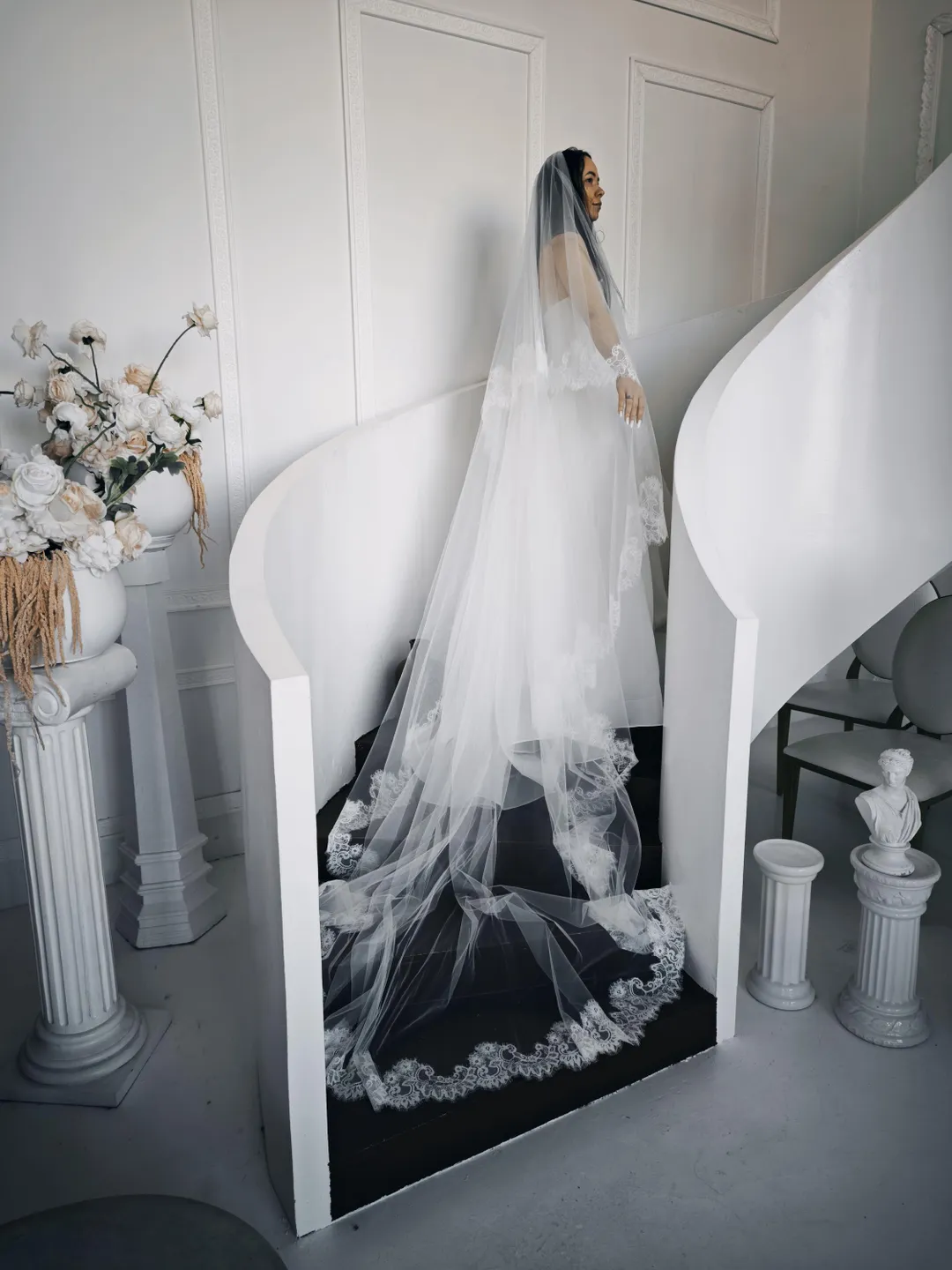 White Lace Applique Cathedral Veil 2 Tier Royal Length 138\