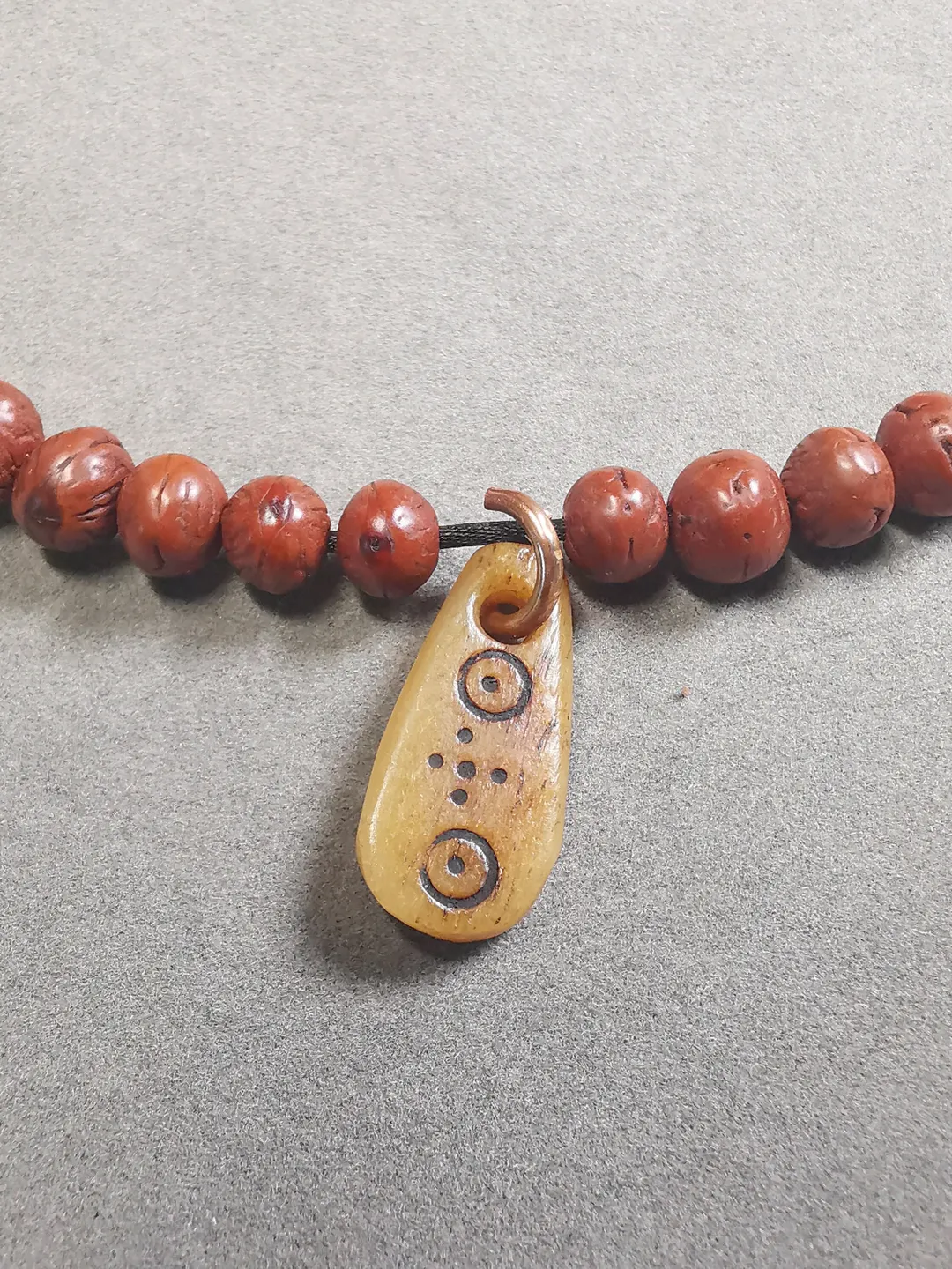 Gandhanra Tibetan Yak Bone Carved Amulet,Bead Counter Pendant,Mani Jewel Amulet for Mala,Prayer Beads