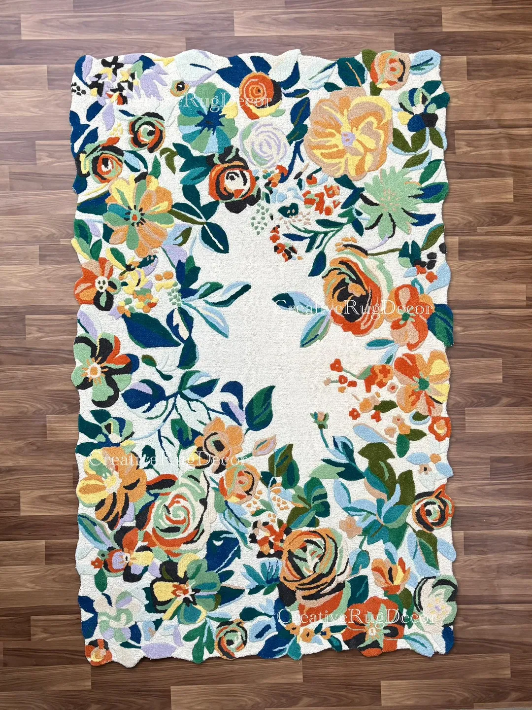 Hand-Tufted Wool Floral Rug | Modern Botanical Carpet