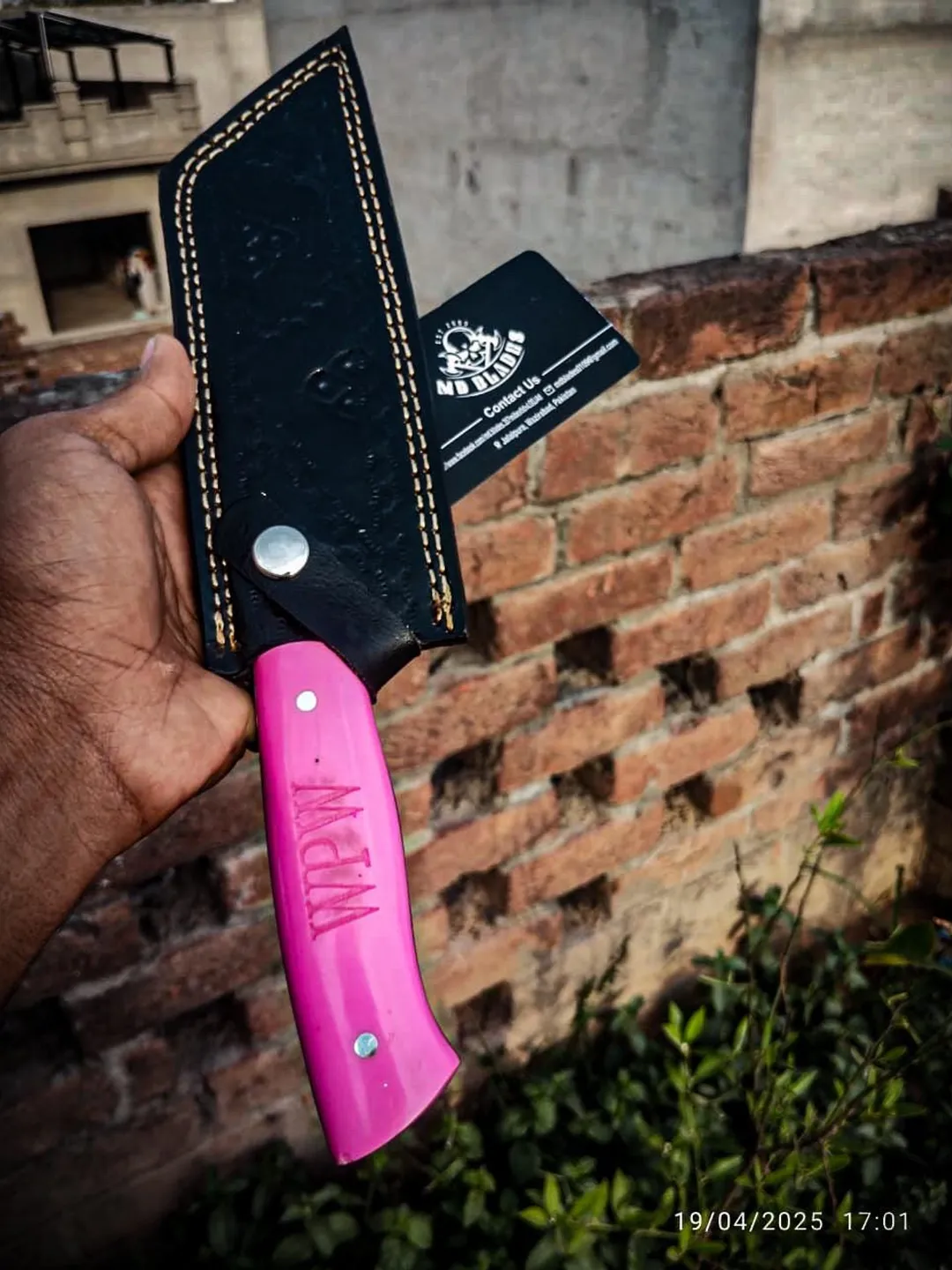 Handmade Viking Seax Knife: D2 Steel, Pink Resin Handle, Leather