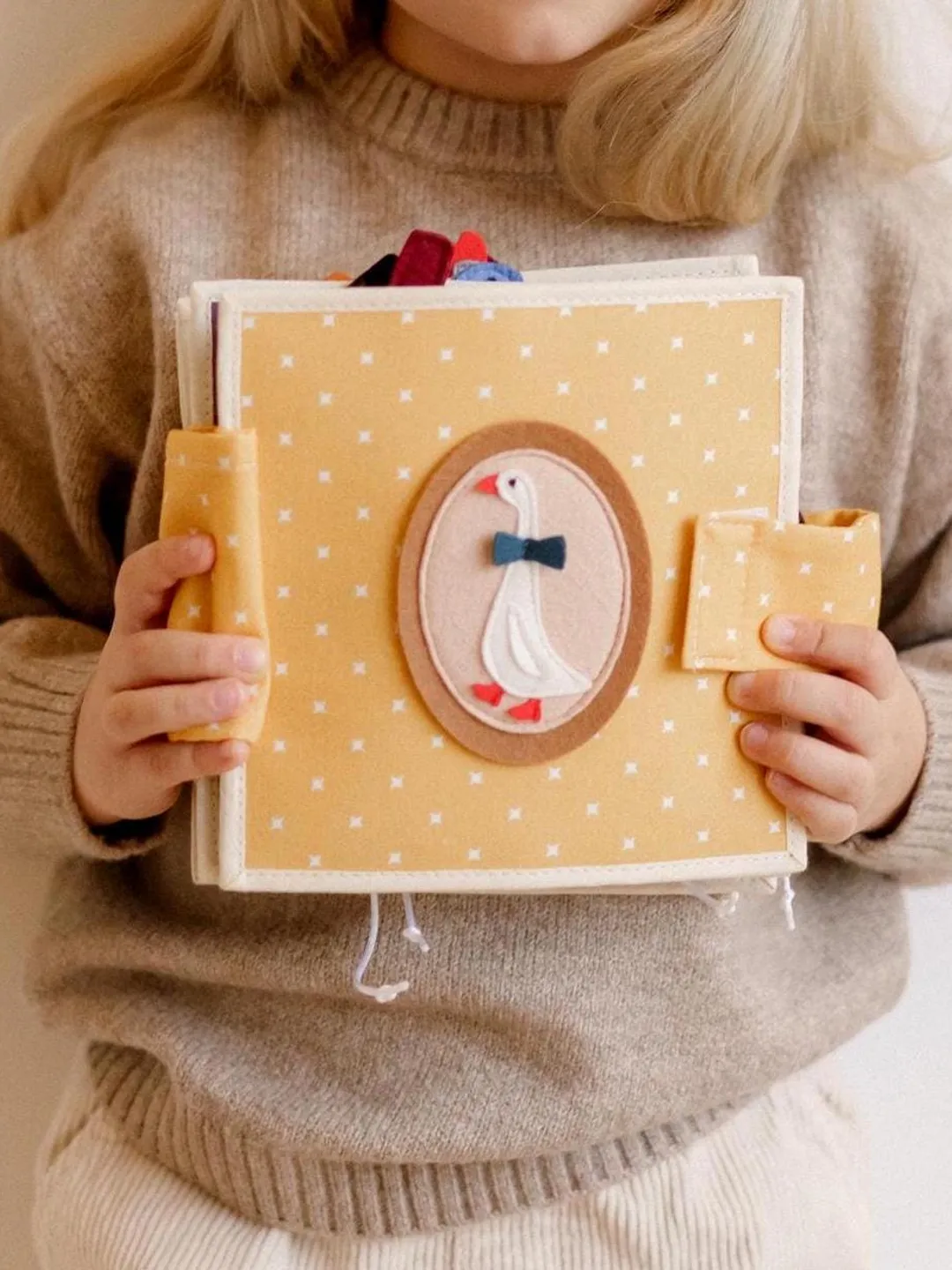 quiet books, felt books, montessori quiet book, travel felt toys, gifts for kids, kinderkrama