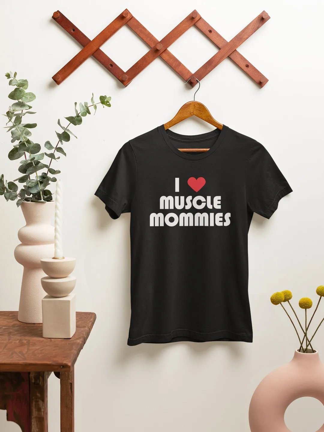 I Love Muscle Mommies Shirt I Heart Muscle Mommies Pump Cover for women Funny Gym top Weightlifting t-shirt for women, MUSCLE MOMMY shirt