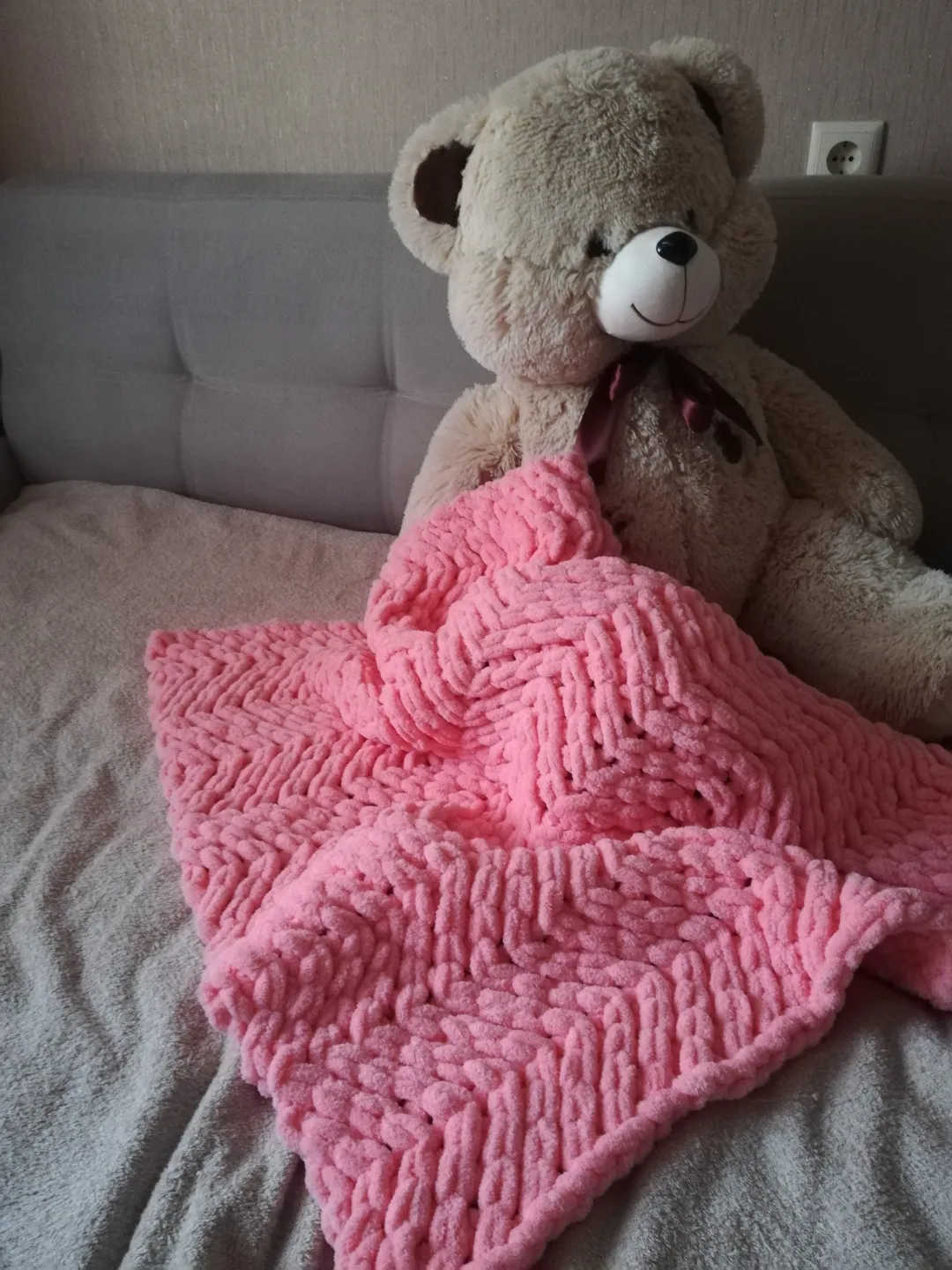 Newborn baby blanket, pink soft plush blanket, Crib size baby throw