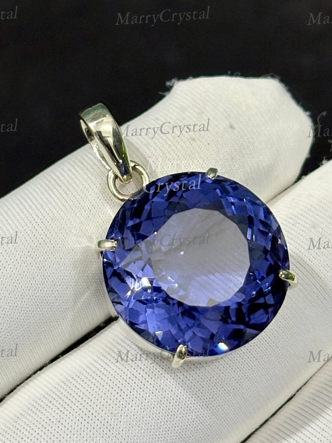Unique 27 Ct Purple Amethyst Glass GS Silver Round Pendent Gemstone