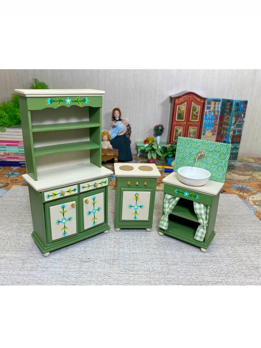 Kitchen furniture for a dollhouse. 1:12. Furniture for dolls. Dollhouse miniature.