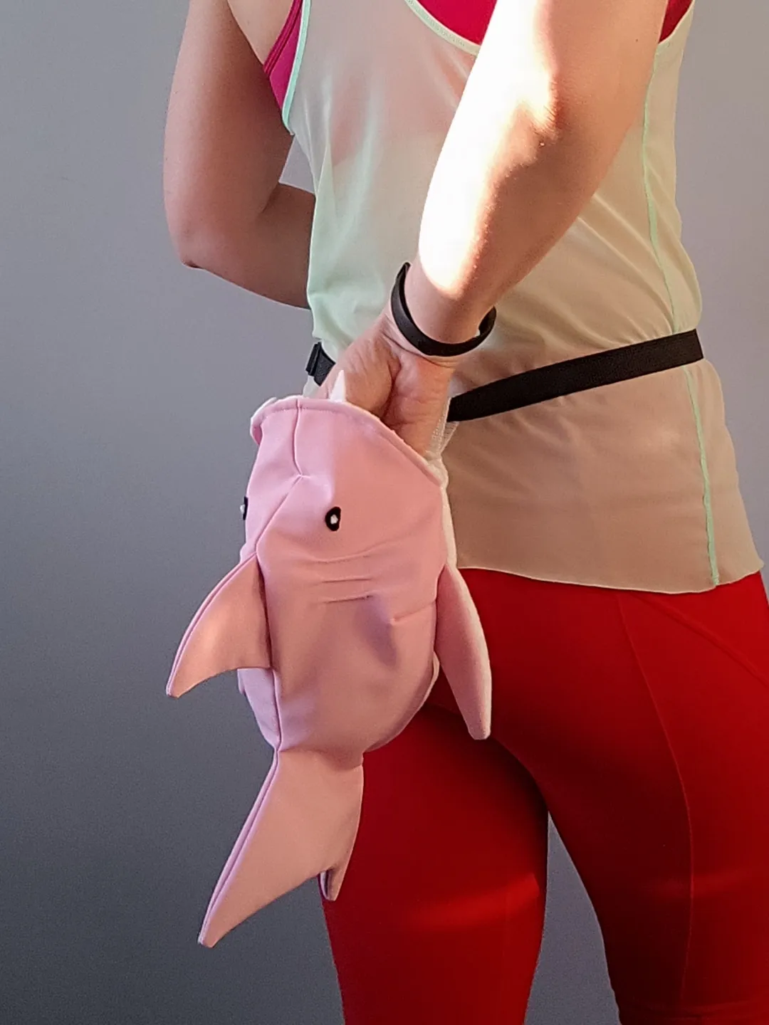 Chalk bag Shark Pink for rock climbing