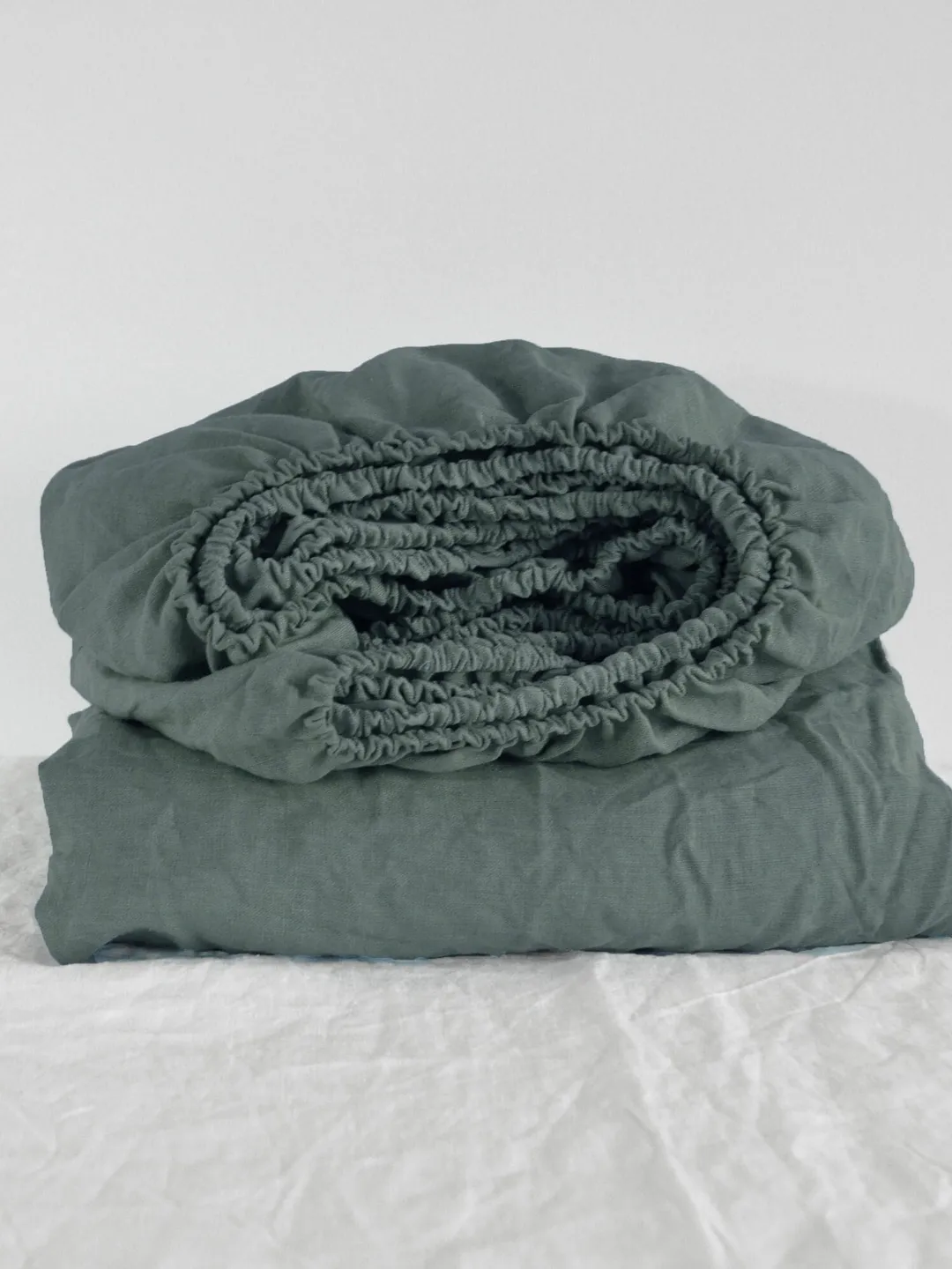 Pine green linen fitted sheet / 1 Fitted sheet / Softened linen sheet / Stonewashed linen / Linen bedsheet / Deep pocket