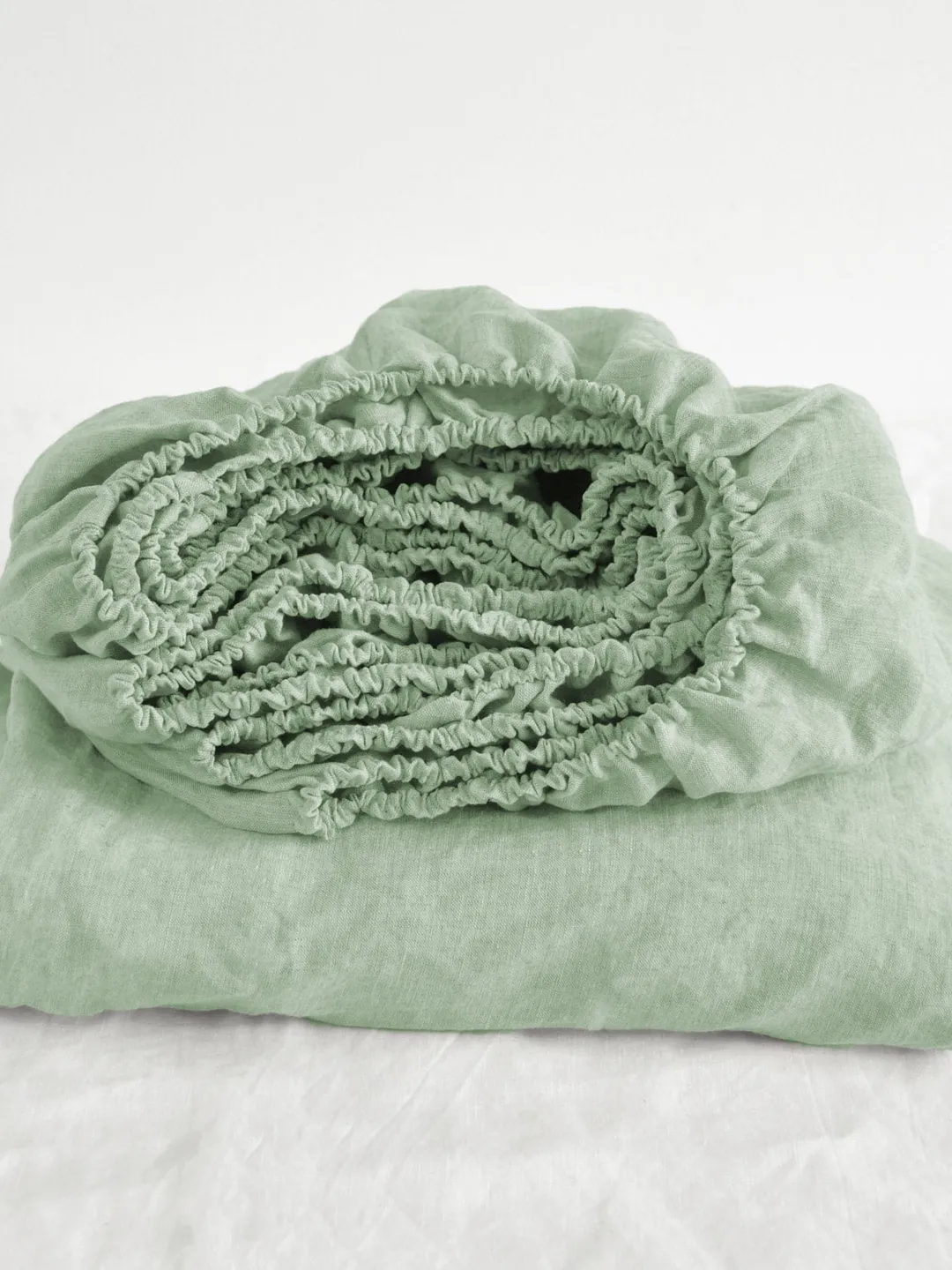 Sage green linen fitted sheet / 1 Fitted sheet / Softened linen sheet / Stonewashed linen / Linen bedsheet