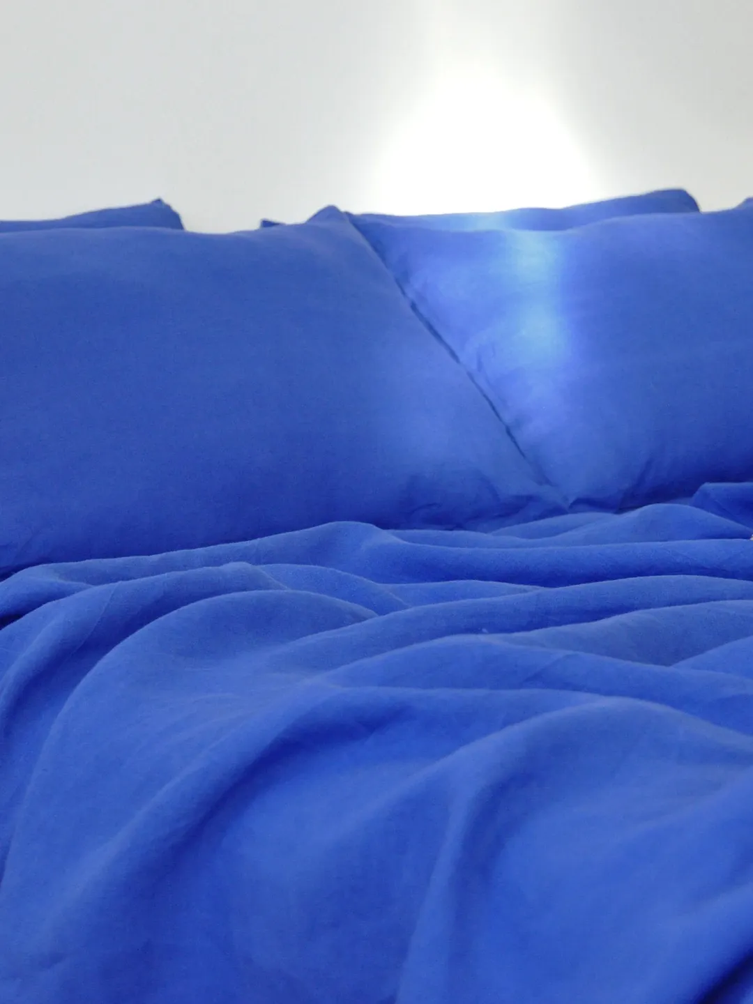 Royal blue linen sheet set / 1 flat sheet + 1 fitted sheet + 2 pillowcases / Softened linen bedding / Stonewashed / Blue bedding set