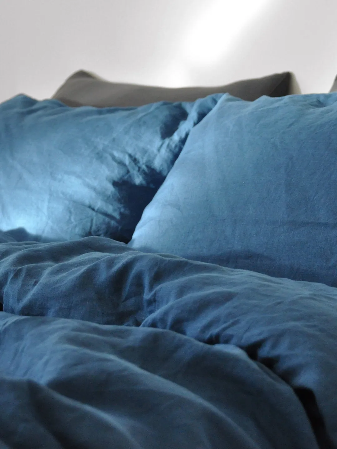 Ocean blue linen pillowcase / King, Queen, Standard, Euro, Decorative, Toddler, Body, Australian, Lumbar, Custom size / Envelope closure