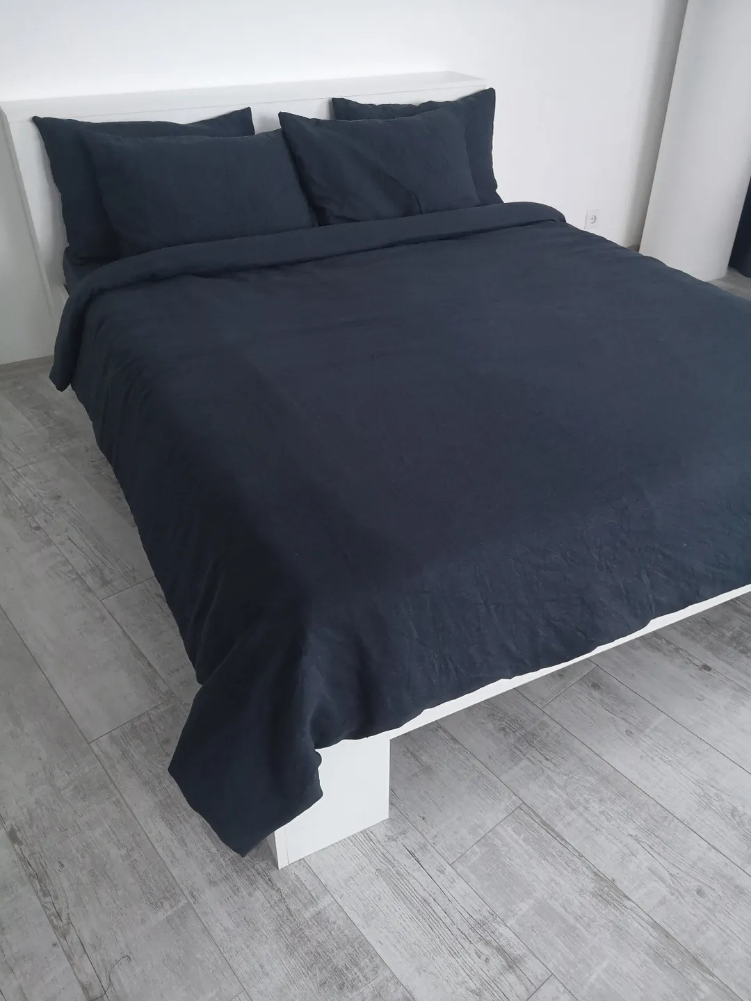 Charcoal linen duvet cover / 1 duvet cover / Softened linen / Washed black comforter cover / Quilt cover / Coconut buttons / Ribbon ties