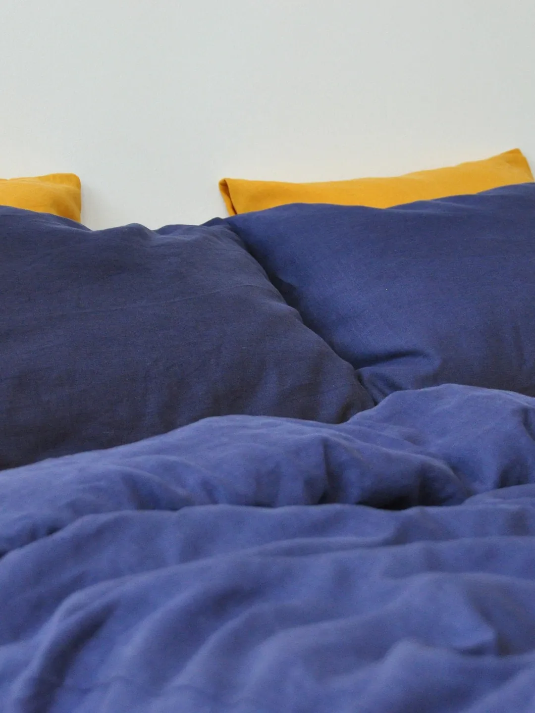 Indigo linen pillowcase / Dark blue pillow cover / King, Queen, Standard, Euro, Decorative, Lumbar, Custom size / Envelope closure