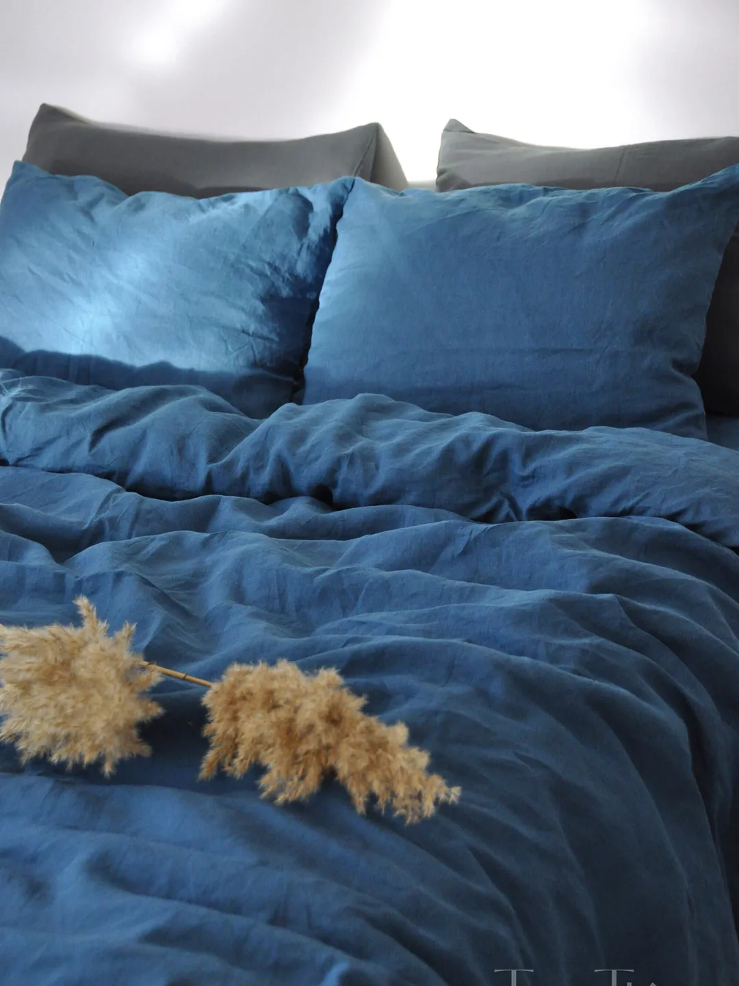 Ocean blue linen bedding set / 1 Duvet cover + 2 Pillowcases / Softened linen / Comforter cover set / Quilt cover set / Hidden closure