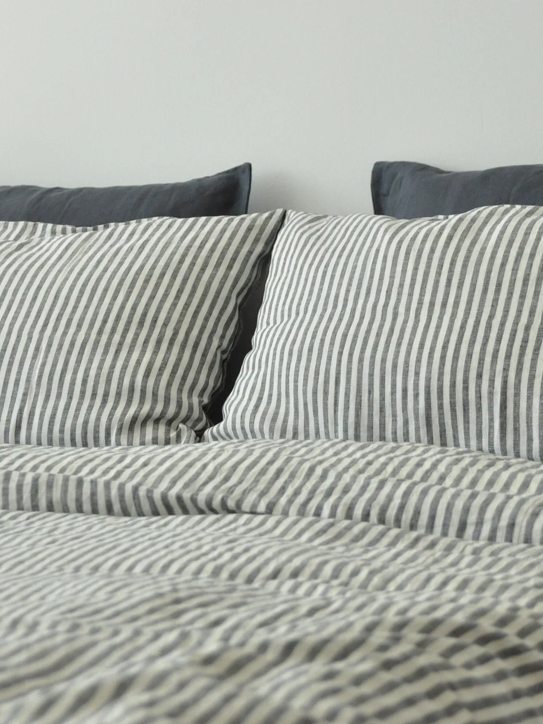 White&gray stripe linen pillowcase / Custom pillowcase / White pillow cover / King, Queen, Standard, Euro, Custom size / Envelope closure