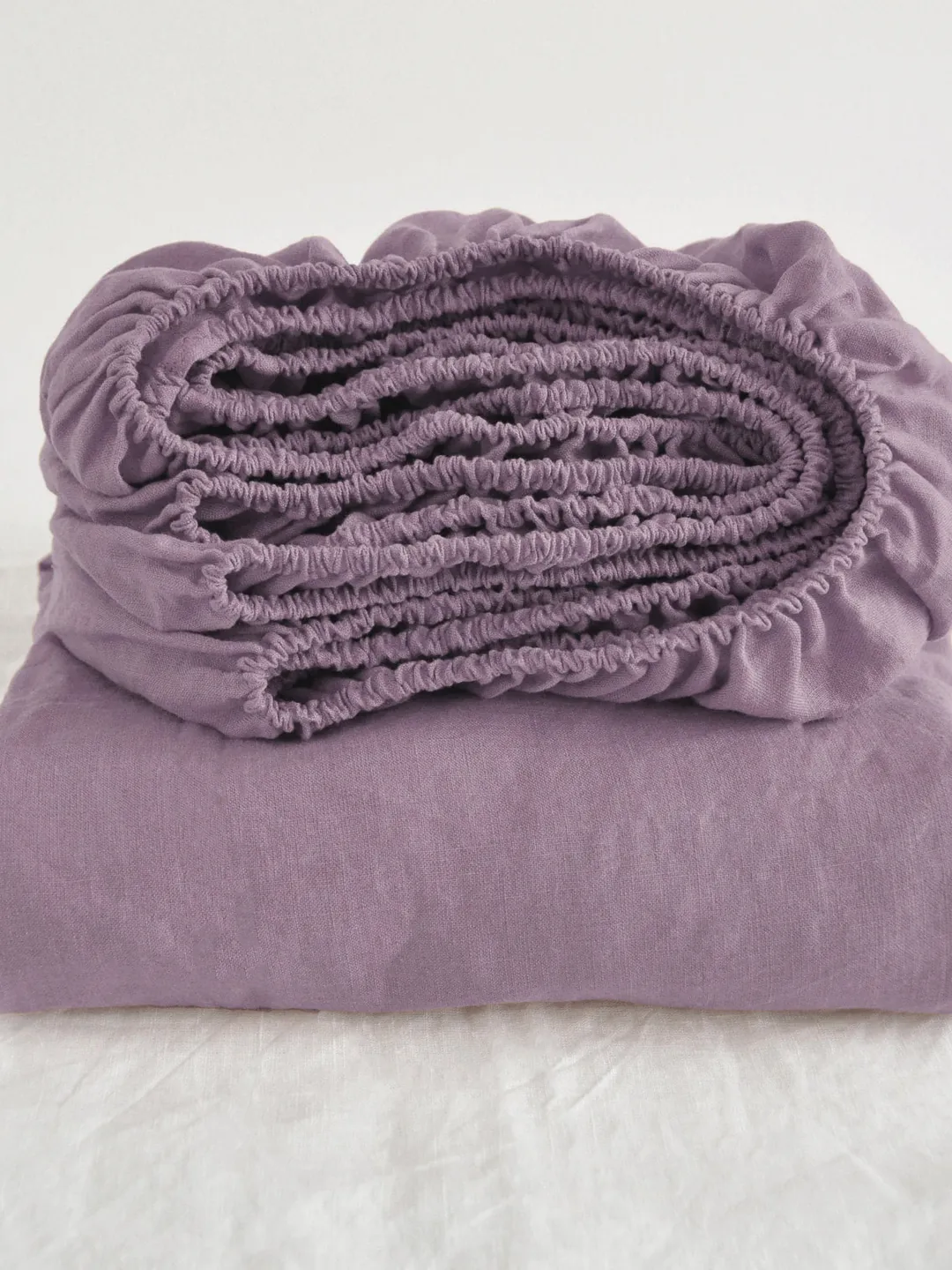 Mauve linen fitted sheet / 1 Fitted sheet / Softened linen sheet / Stonewashed linen / Linen bedsheet /