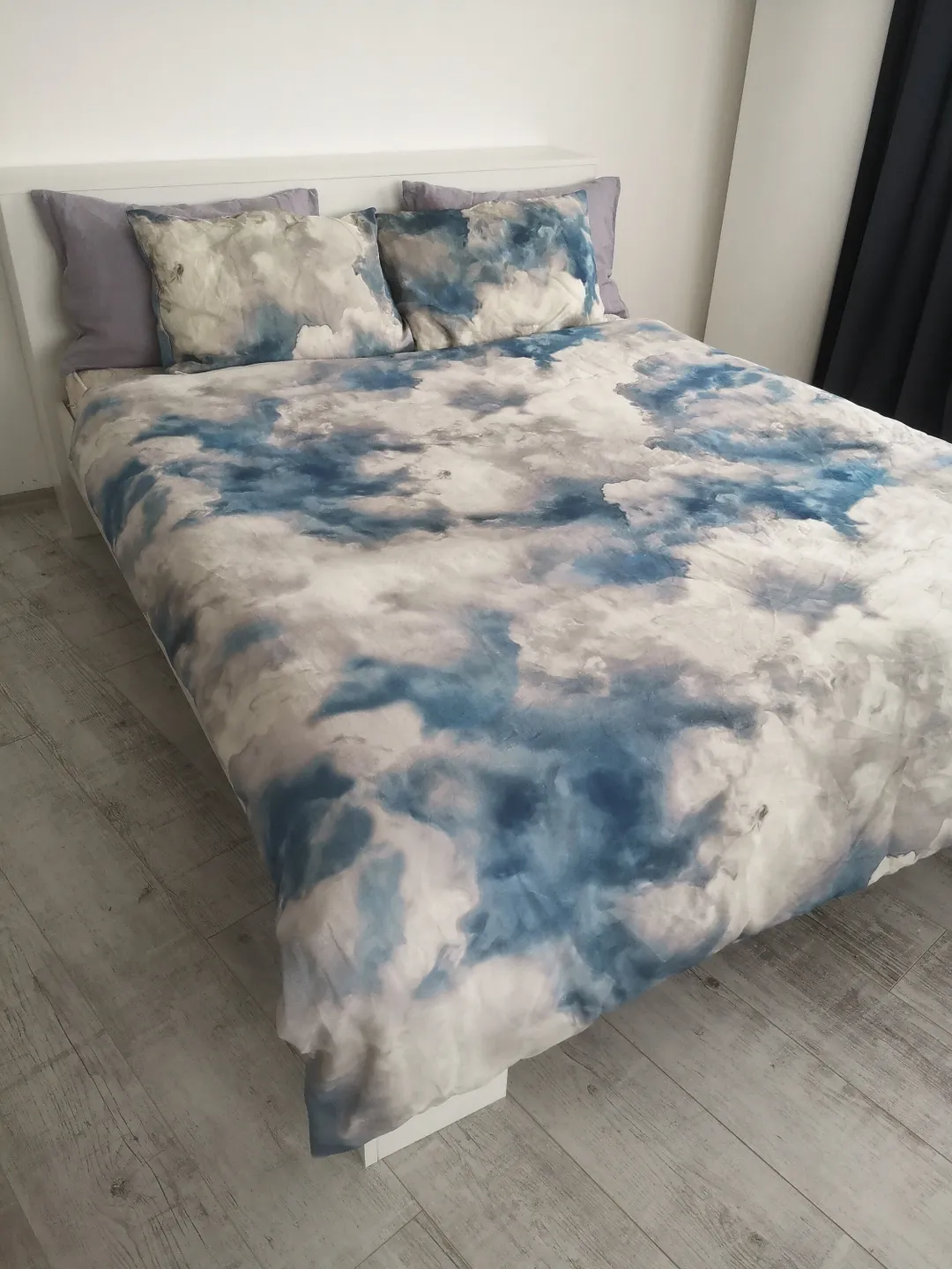 Cloudy sky linen duvet cover / 1 duvet cover / Softened linen / Blue comforter cover / Quilt cover / Coconut buttons / Ribbon ties