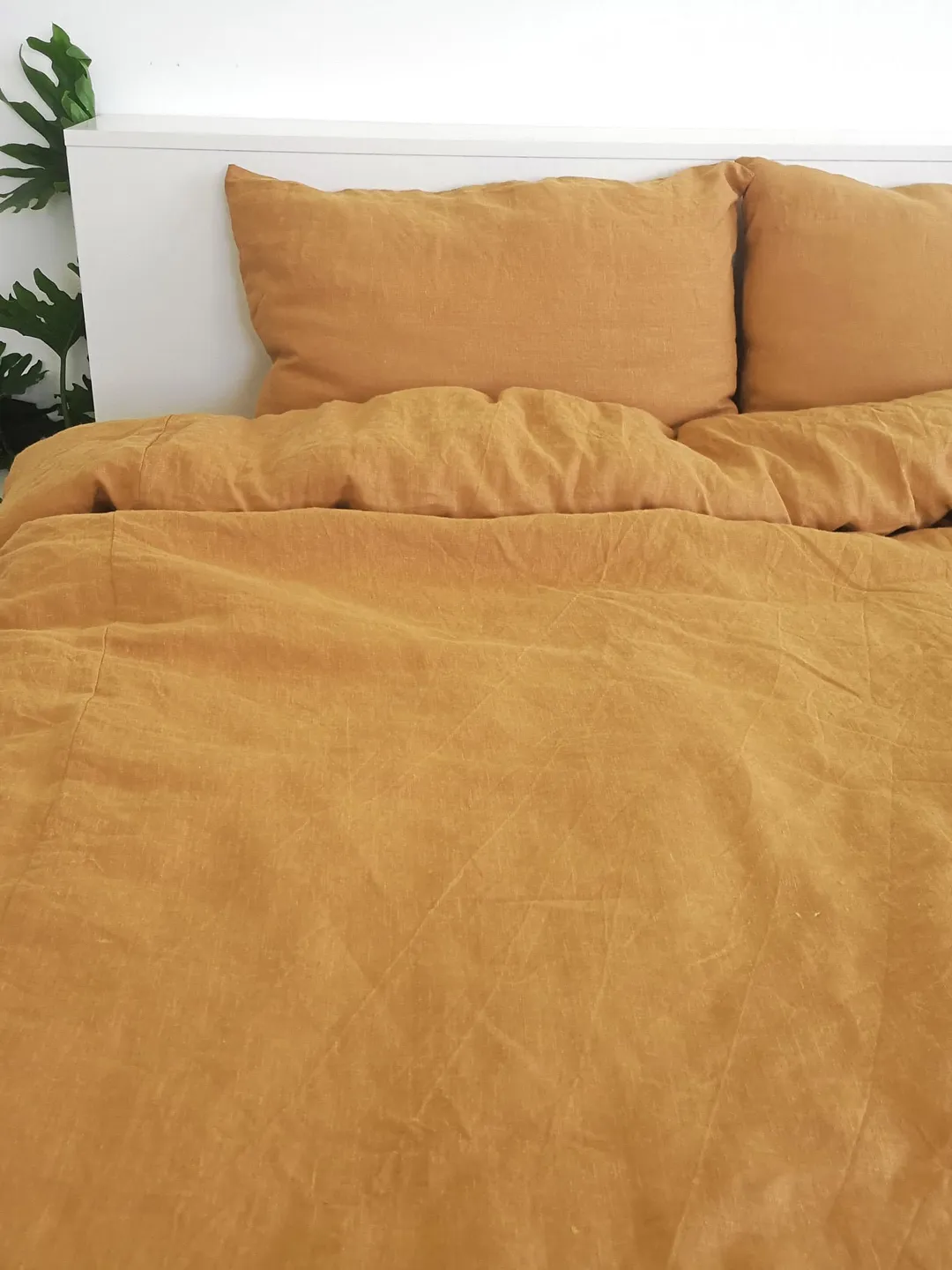 Ochre linen duvet cover / 1 duvet cover / Softened linen / Orange comforter cover / Ochre quilt cover / Coconut buttons / Ribbon ties