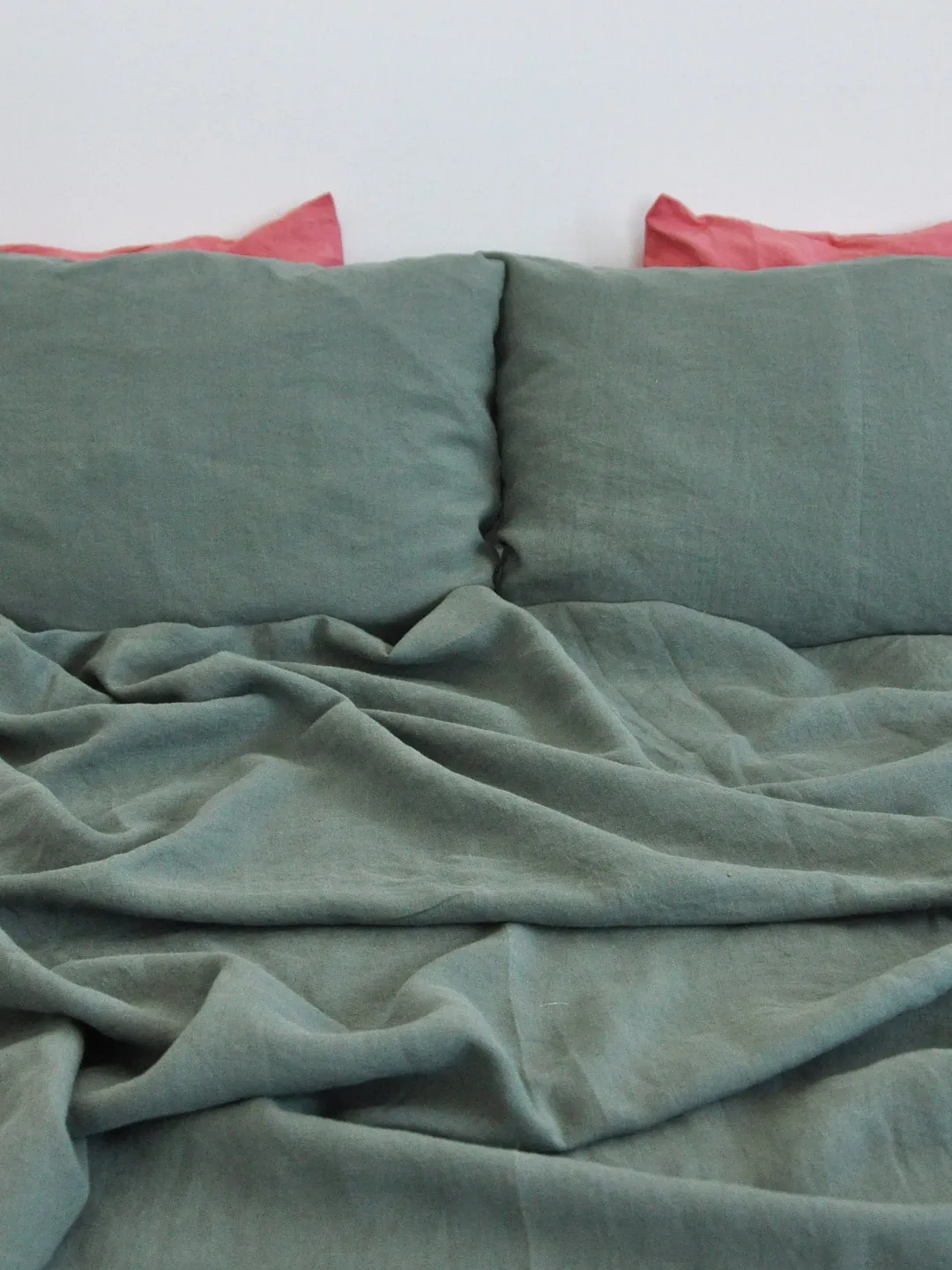 Pine green linen pillowcase / 1 Pillowcase / Pillow cover / King, Queen, Standard, Euro, Decorative, Square, Custom size/Envelope closure