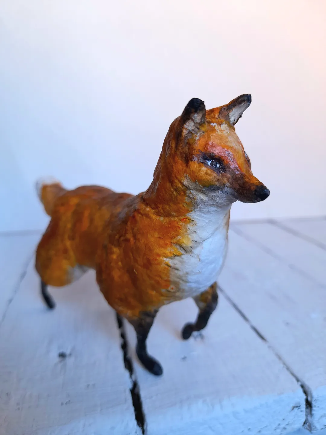 Cotton yarn fox decoration, free-standing fox ornament, collectible fox figurine, fox bedroom decoration