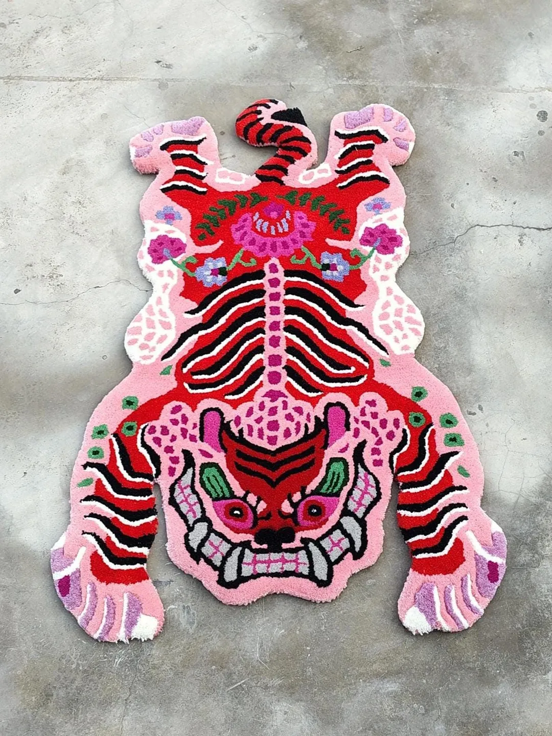 Tibetan Tiger Rug DTTR-02 Size M – 75x135cm, Pink, Handmade Wool From India, New With Tags