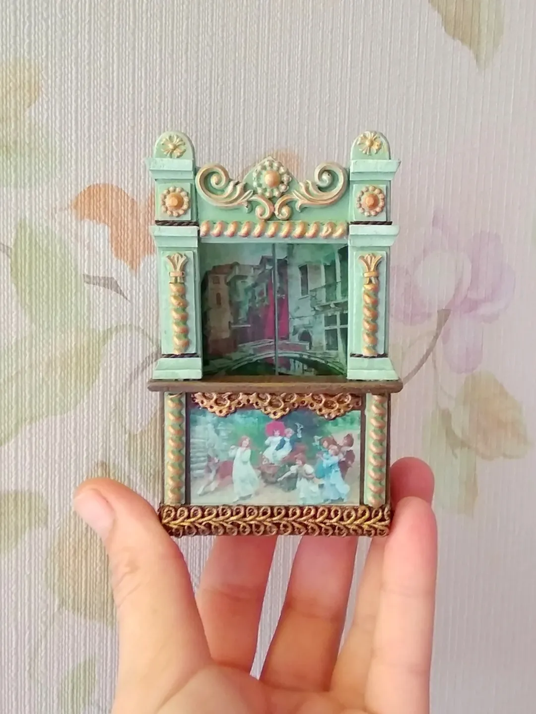 Miniature puppet theater for doll houses.1:12 scale.