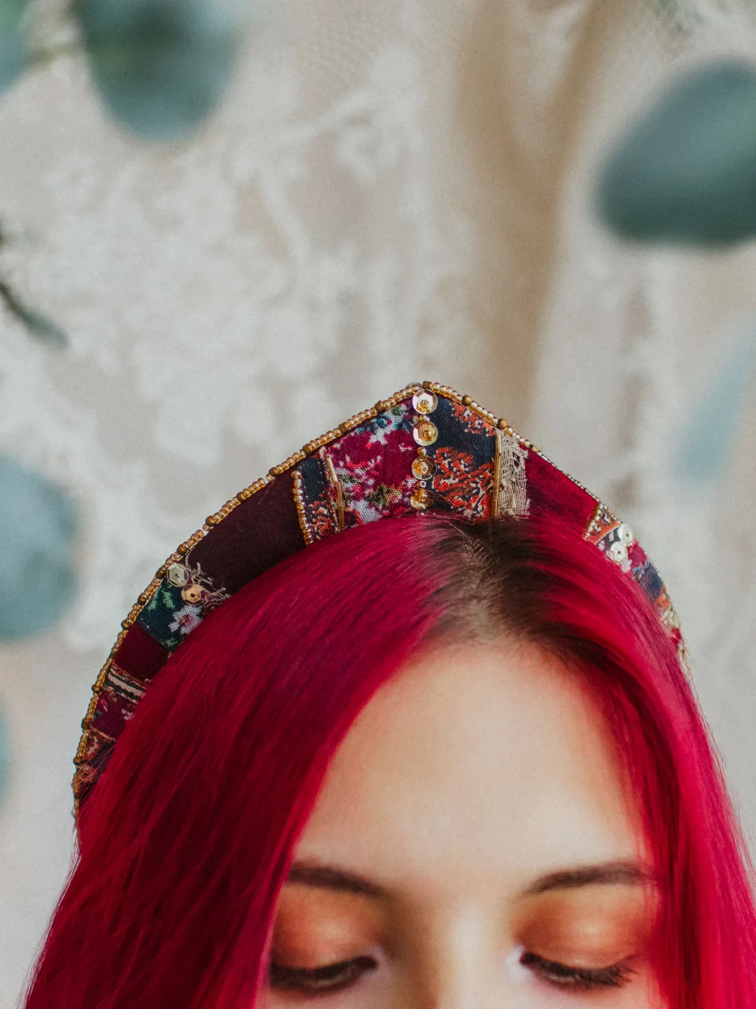 Tiara "Crimson Rhapsody" (pointy version). Bohemian patchwork crown for festivals, weddings, proms. Hippie hair accessory made with upcycled vintage fabrics and embellishments.