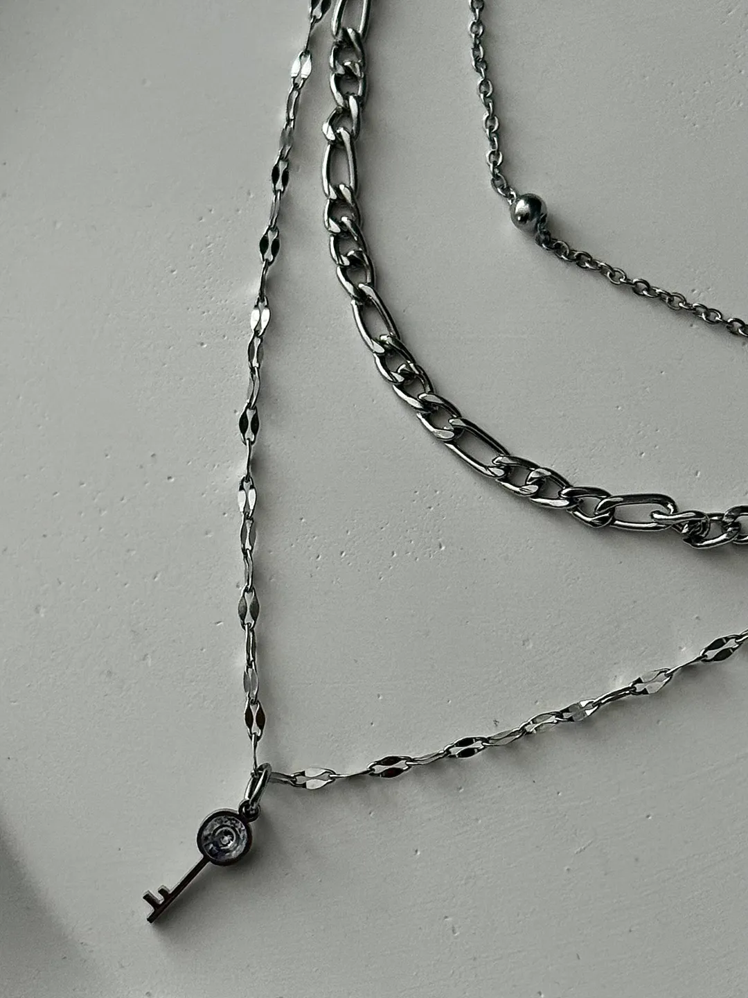 Three Set Chain Triple chain with pendant