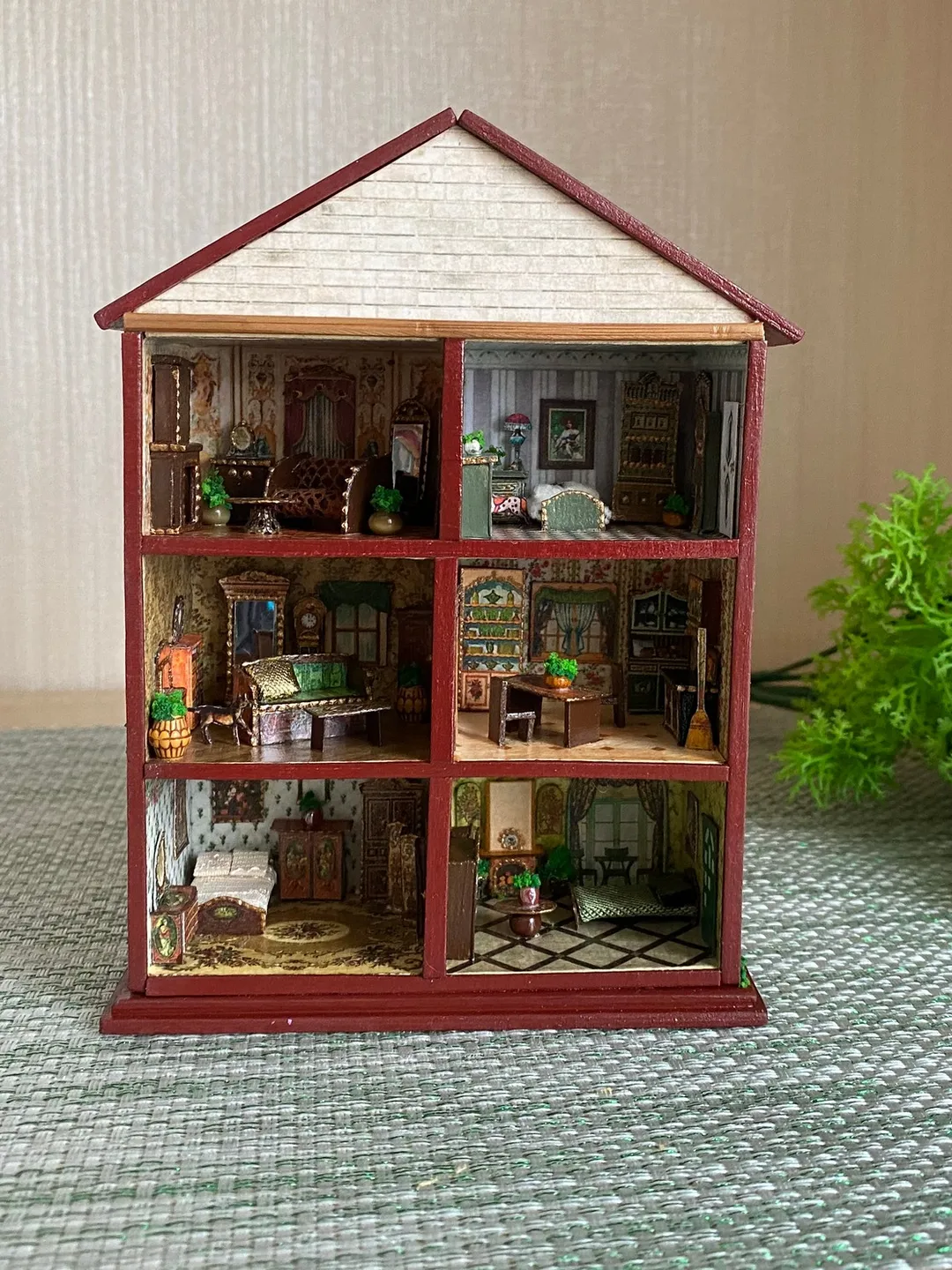 Dollhouse interior. Height 5.51 inches.
