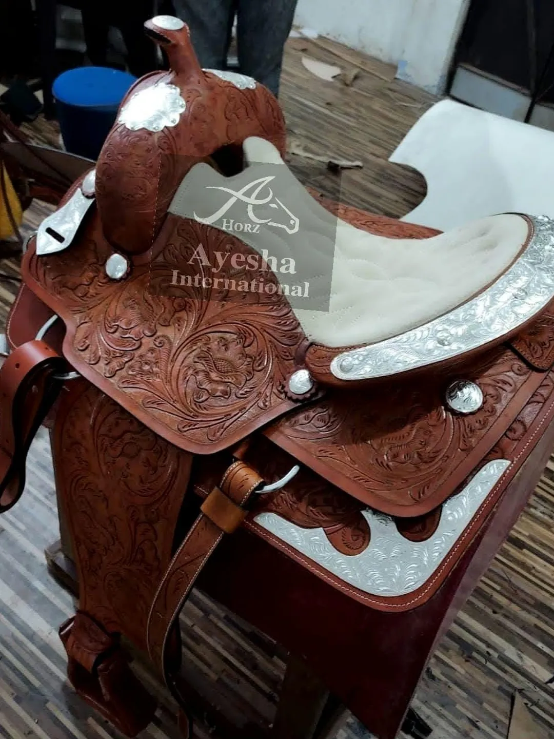 Tooled Leather Western Show Saddle, Geniune Harness Leather With ...